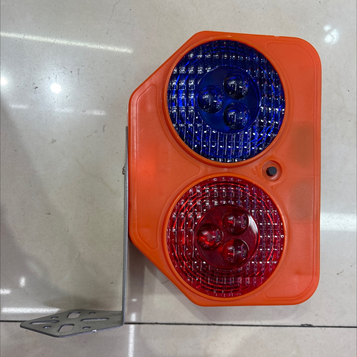 أضواء تحذيرية لحركة المرور تعمل بالطاقة الشمسية 0192. detail image 2