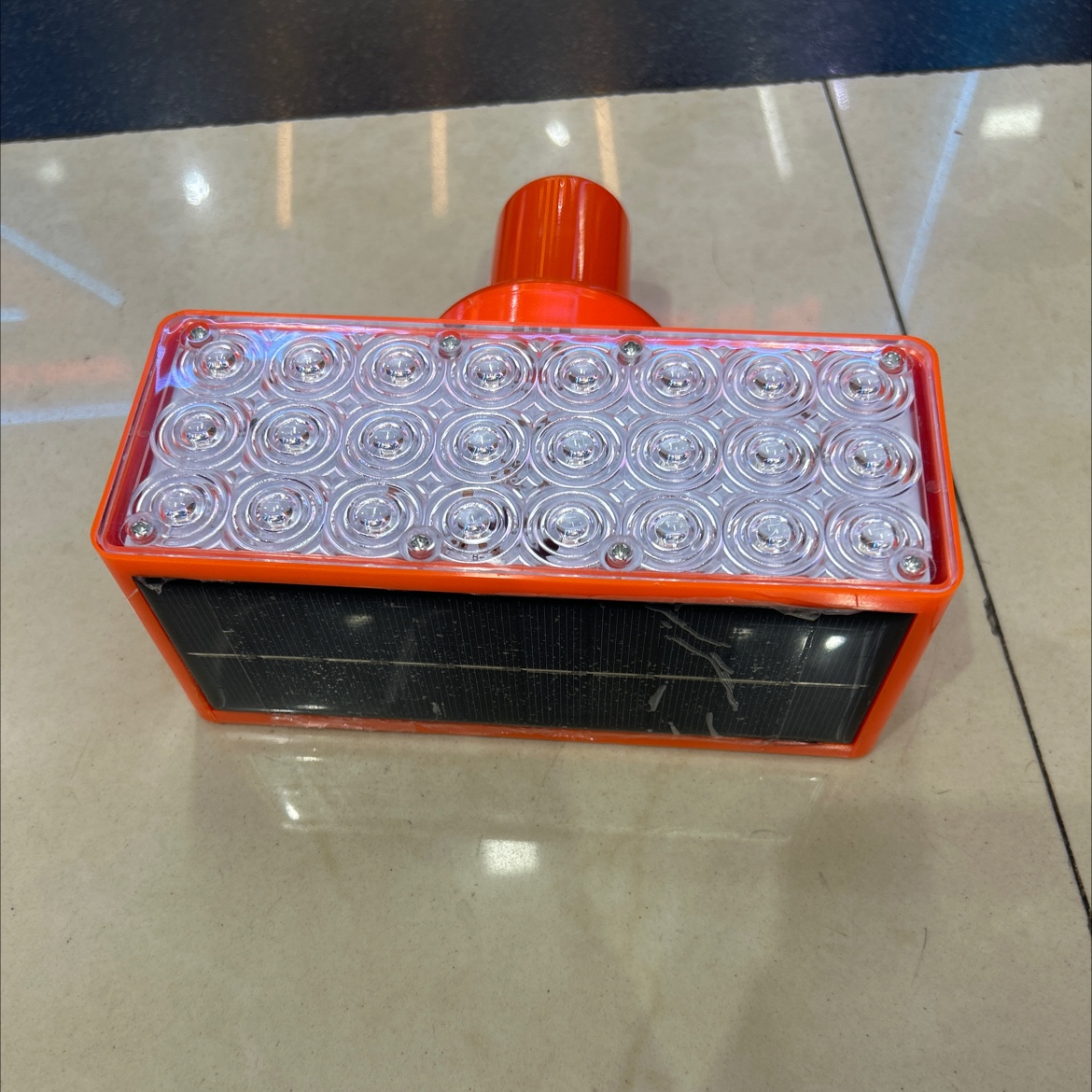 Luz de advertencia de tráfico solar doble cara bead 019-04 detail image 3