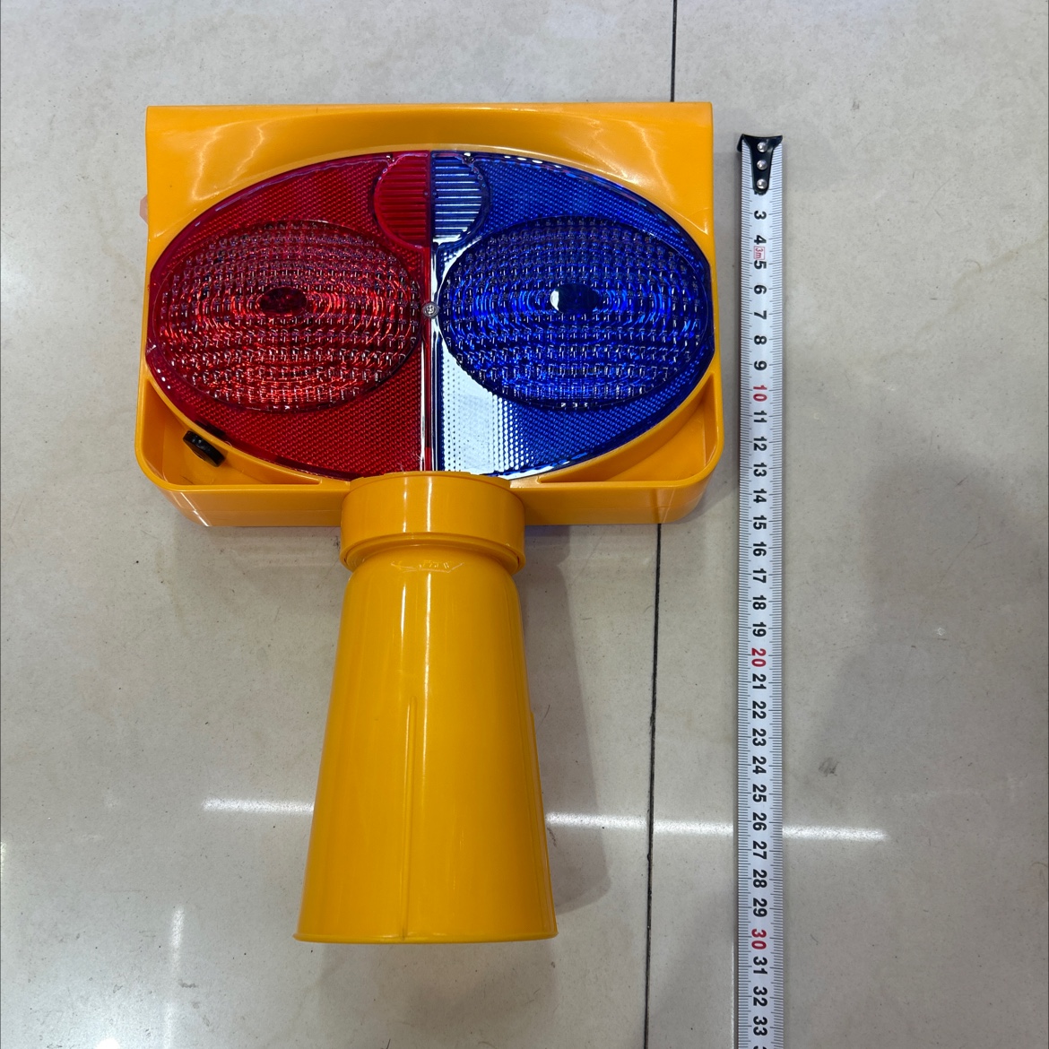 إضاءة المرور تعمل بالطاقة الشمسية Specification image