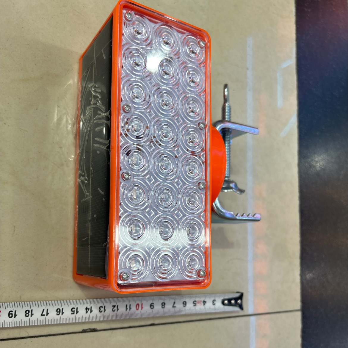 أضواء تحذيرية لحركة المرور تعمل بالطاقة الشمسية، 019-02. Specification image