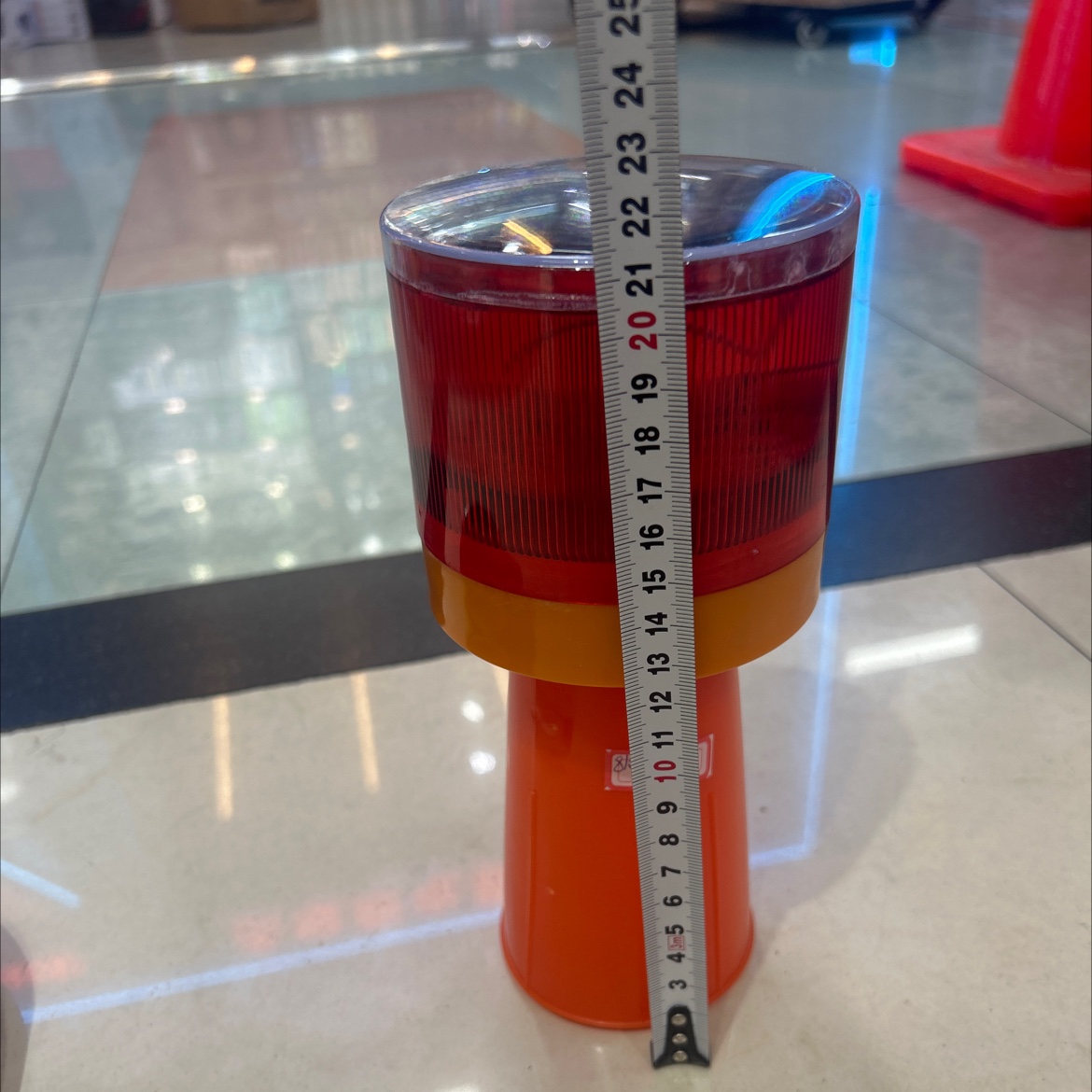 Solar-powered traffic warning light 8102-07 detail image 3