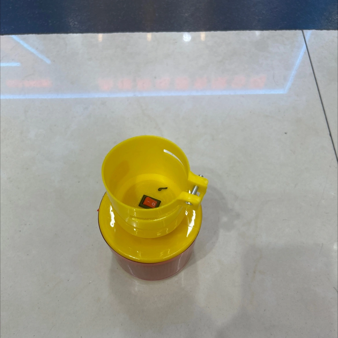 Solar-powered warning light JS03 detail image 2