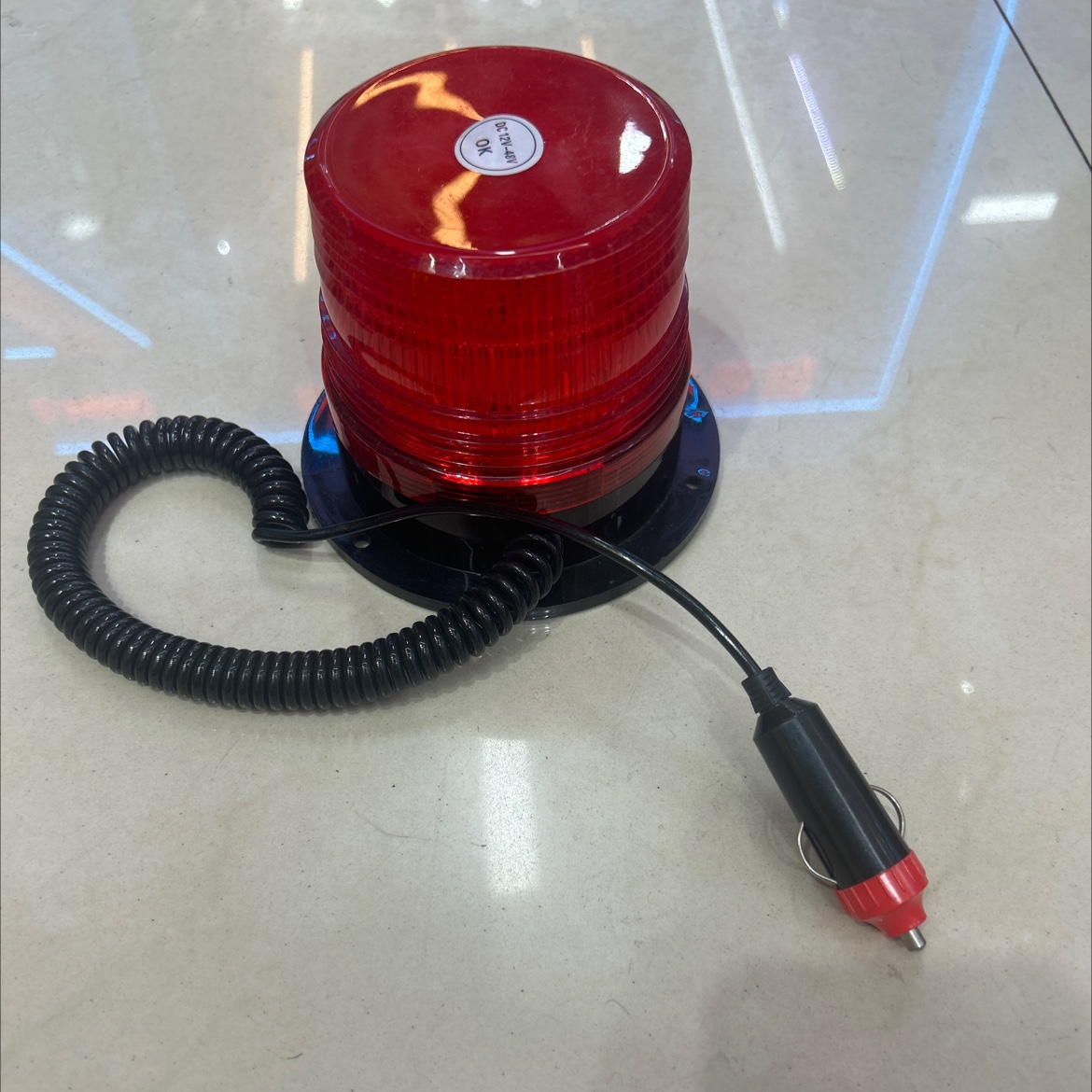 With USB car charger and magnetic traffic warning light 5095