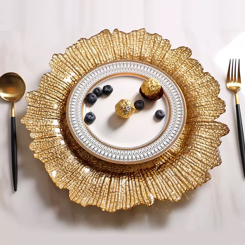 High-quality Glass placemats with high cost performance. Direct supply from the source factory. Glass charger plate tableware Application Scenario
