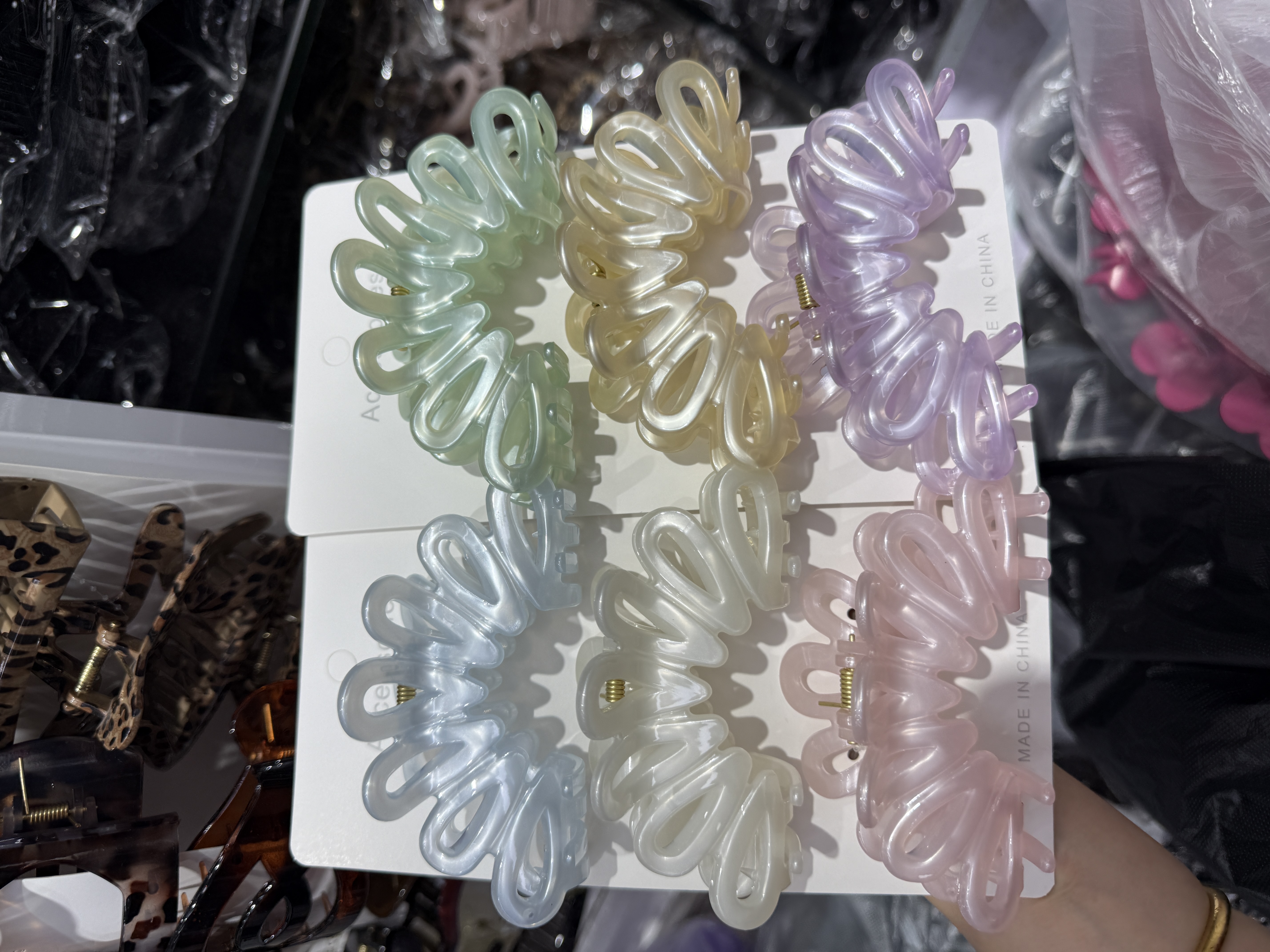 Simple petal hair clip for women 2026, new high-end shark clip, high-end style hair clip, hair accessory, hair clip, hair accessory, hair clip, hair clip, hair clip, hair clip
