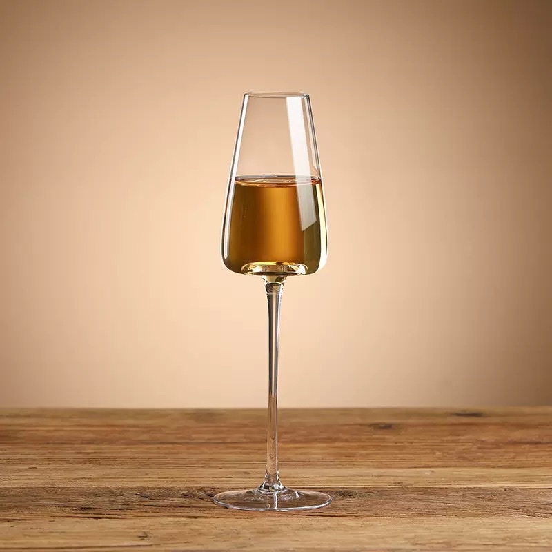 Daily necessities and wine sets are hand-blown high-transparency lead-free crystal light luxury high-end glass detail image 3
