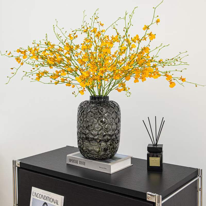 Black textured glass vase, rectangular ceramic plastic planting box, flowerpot Application Scenario