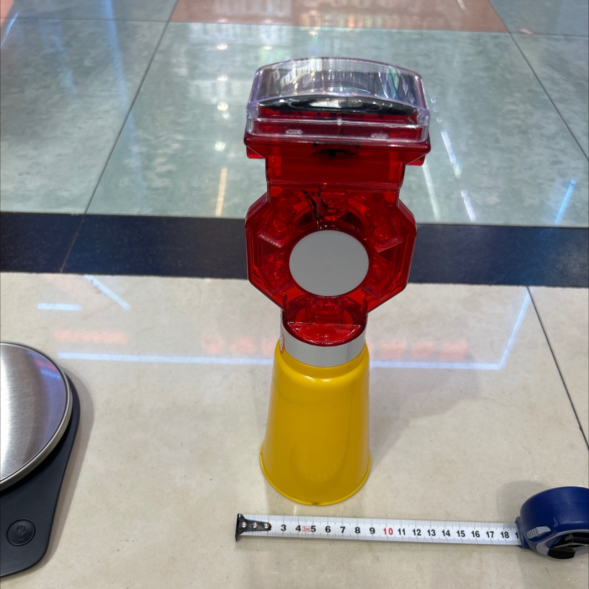 Traffic warning light M12 with solar panel Specification image