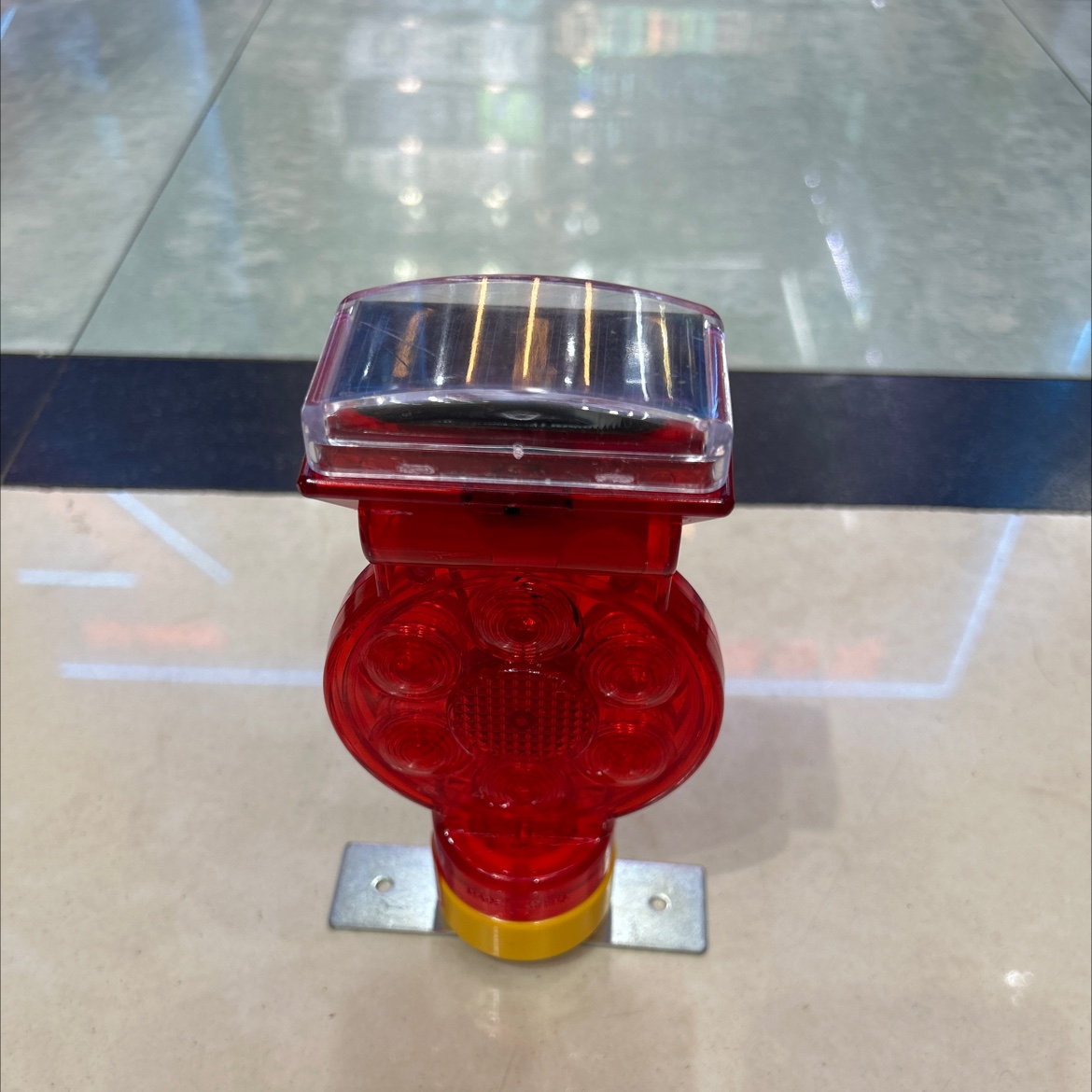 Luz de advertencia de tráfico M-15 con panel solar