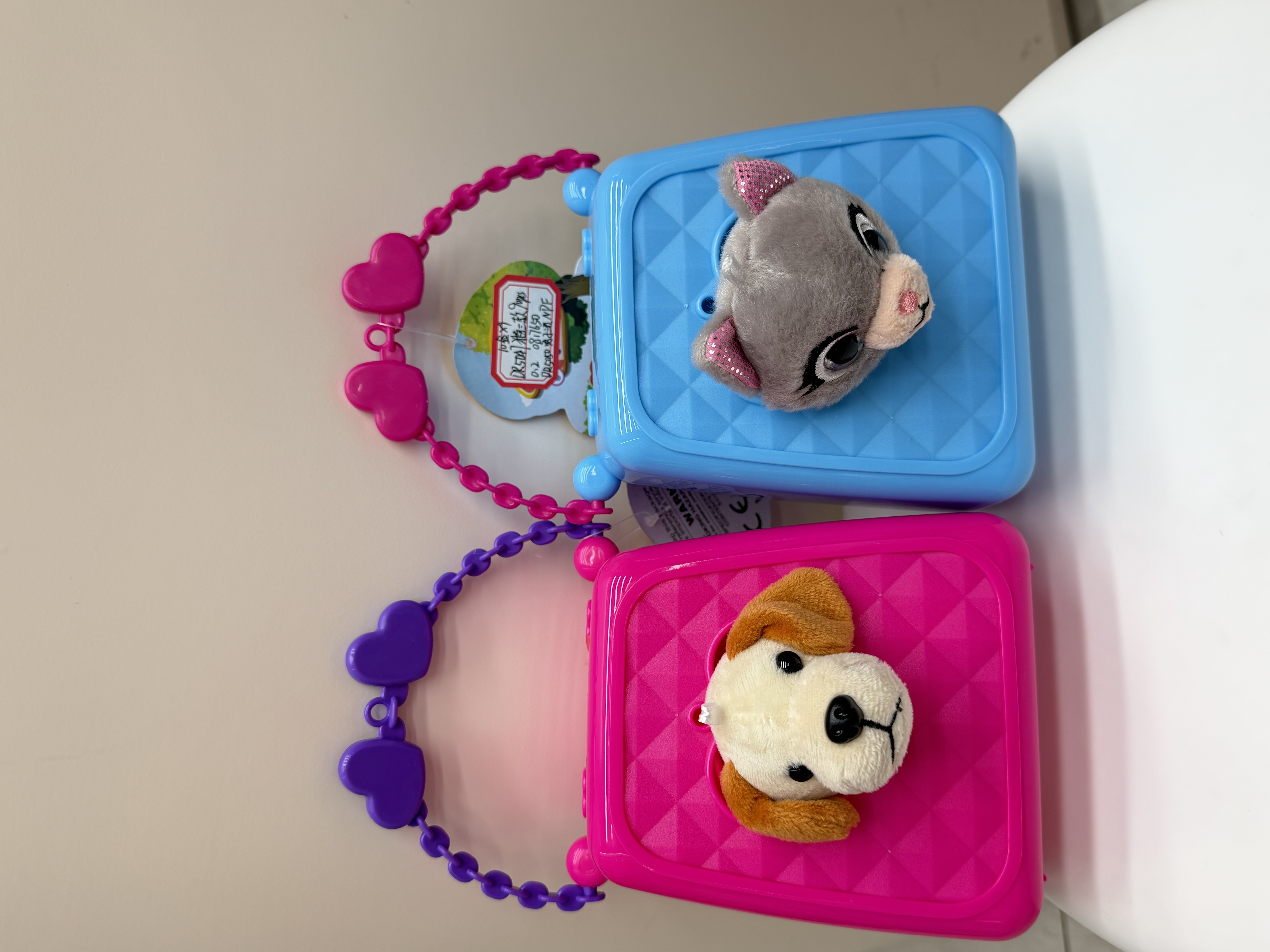 This multi-style cute pet hand-held pet set is specially designed for children over 3 years old. It comes with 4 play accessories in one set, making it easy to start the pet house game ✨ Specification image