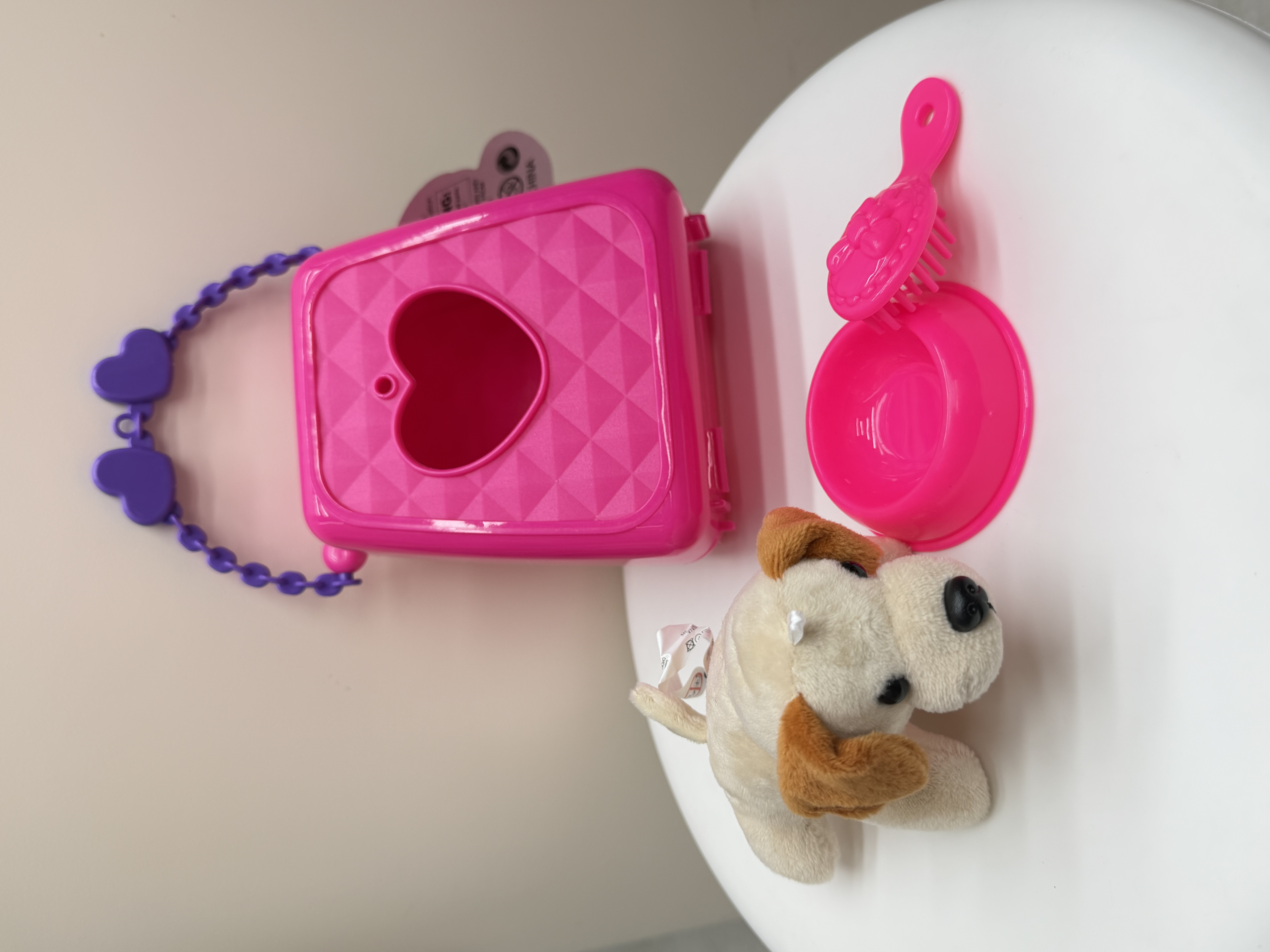 This multi-style cute pet hand-held pet set is specially designed for children over 3 years old. It comes with 4 play accessories in one set, making it easy to start the pet house game ✨ details Picture