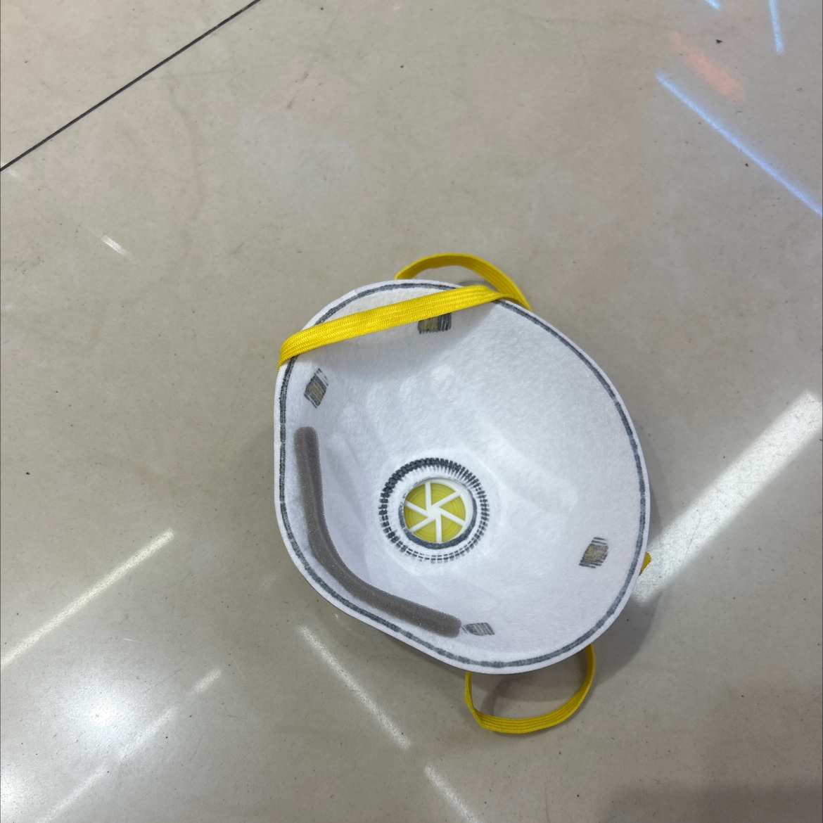 قناع KN95، رمادي 2019. Specification image