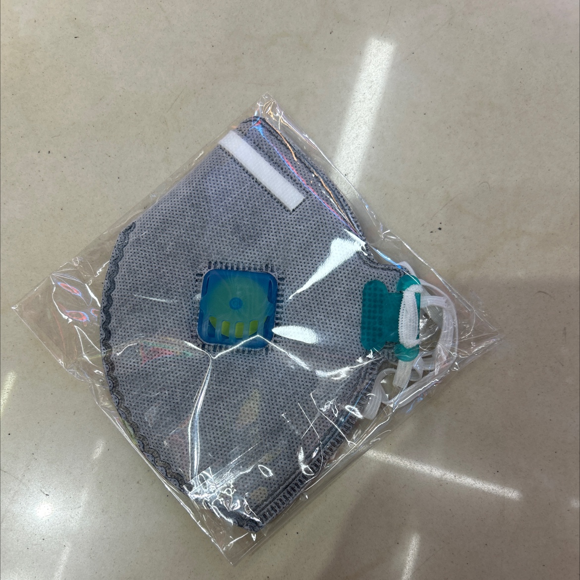 一次性带呼吸阀门口罩109#