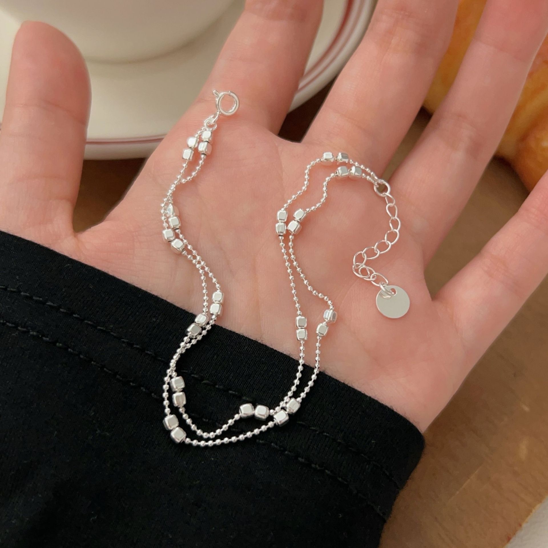 Korean version S925 pure silver minimalist geometric square bracelet for women, a niche, light luxury, fresh and exquisite jewelry details Picture