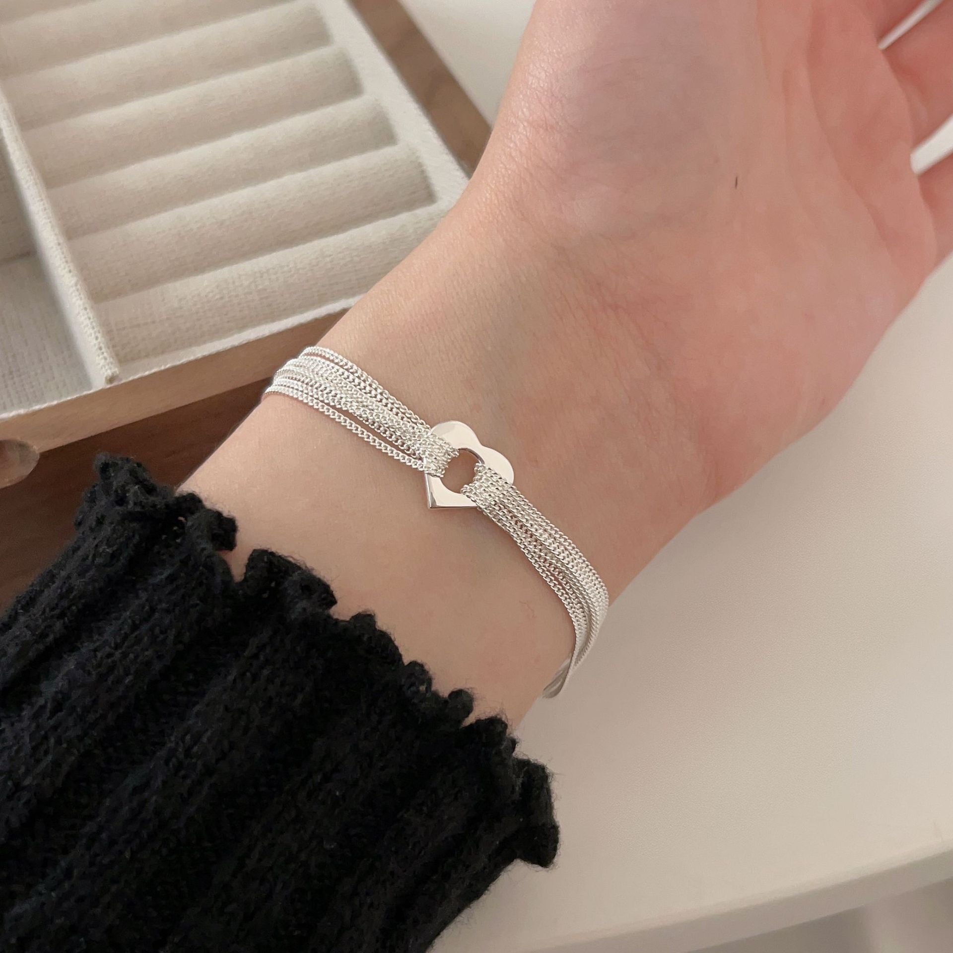 S925 Silver multi-layer heart-shaped bracelet for women, a new summer collection from Dongdaemun, South Korea, featuring a niche design and a cool style Specification image
