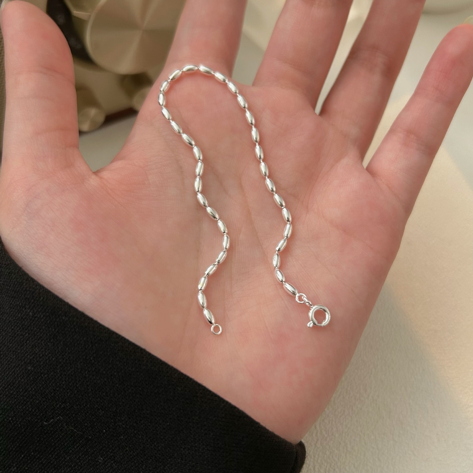 S925 sterling silver rice-grain olive bracelet for women: A light luxury, simple and fashionable, minimalist and fresh jewelry that goes well with students details Picture