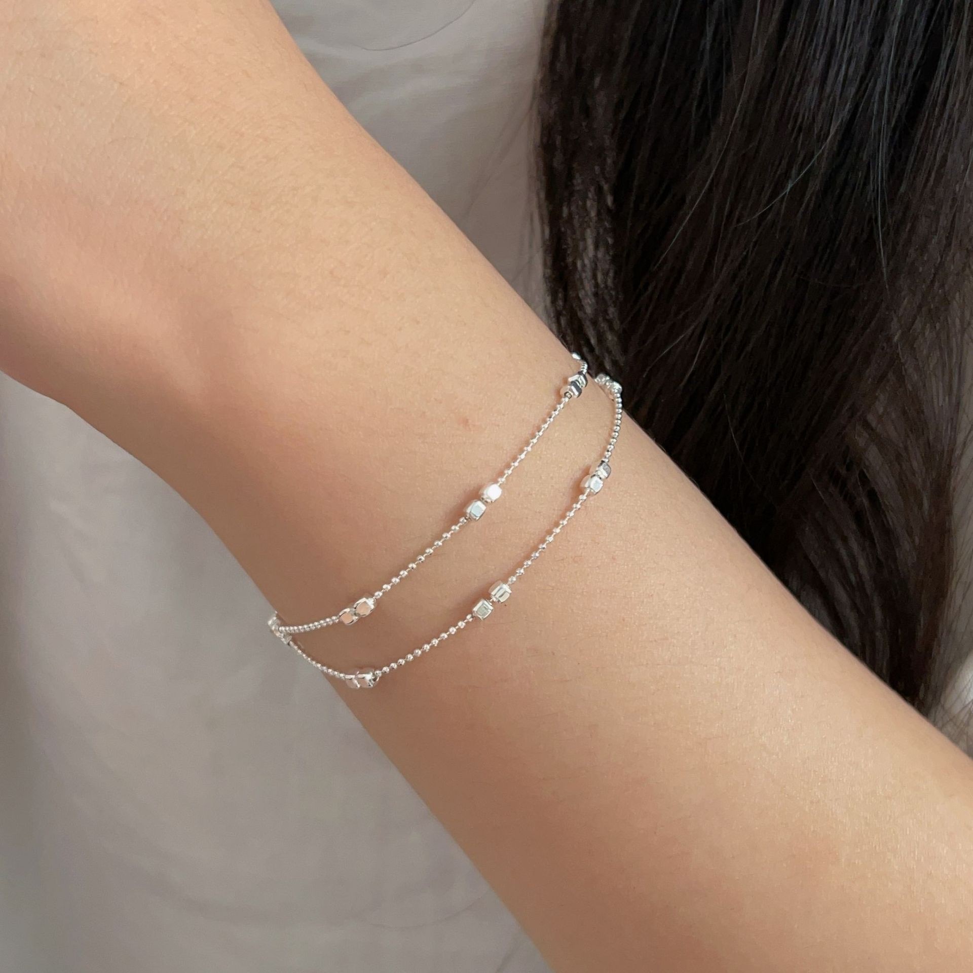 Korean version S925 pure silver minimalist geometric square bracelet for women, a niche, light luxury, fresh and exquisite jewelry Item Picture