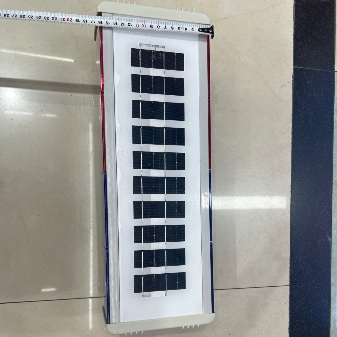 Traffic warning light with solar panel 135-2 detail image 2