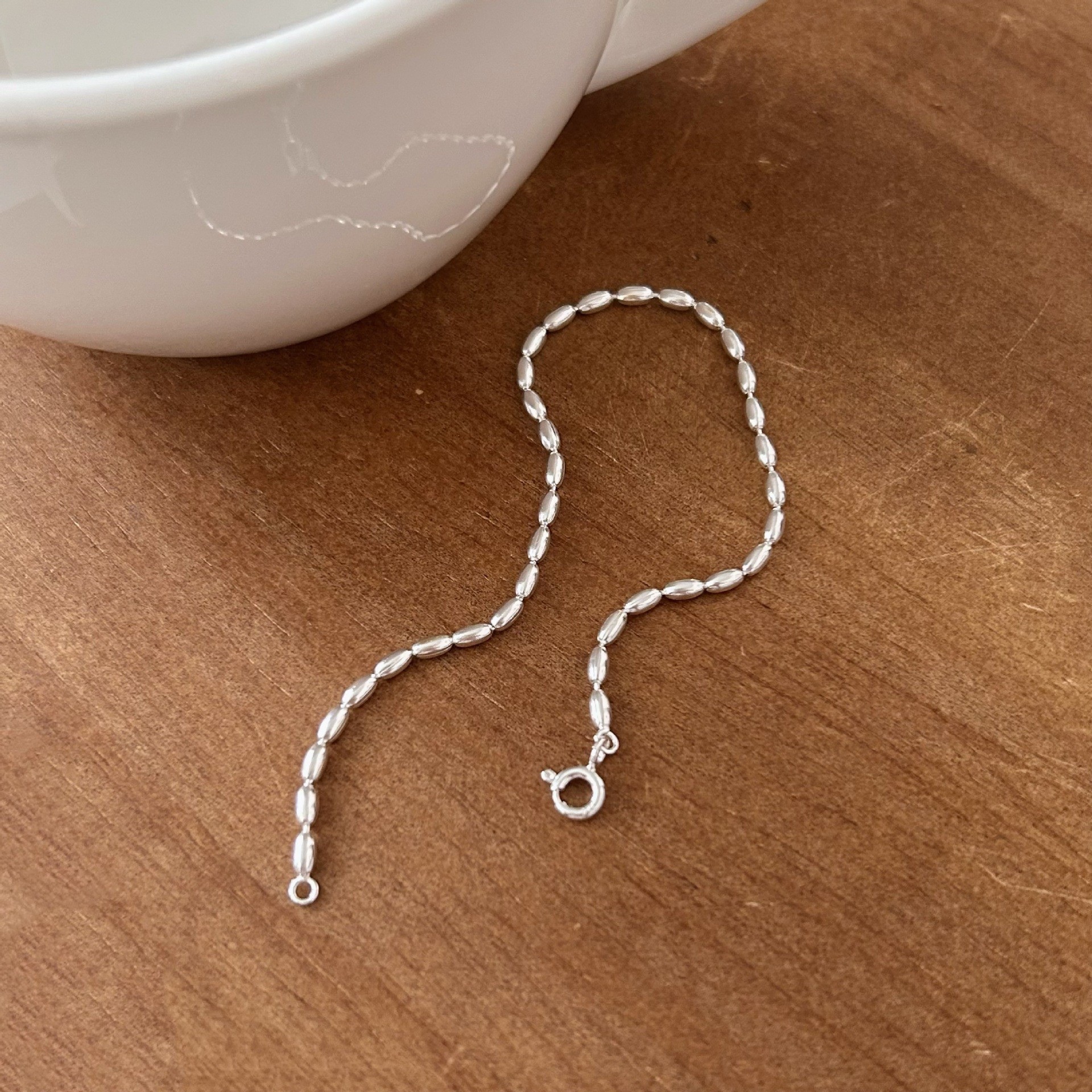 S925 sterling silver rice-grain olive bracelet for women: A light luxury, simple and fashionable, minimalist and fresh jewelry that goes well with students