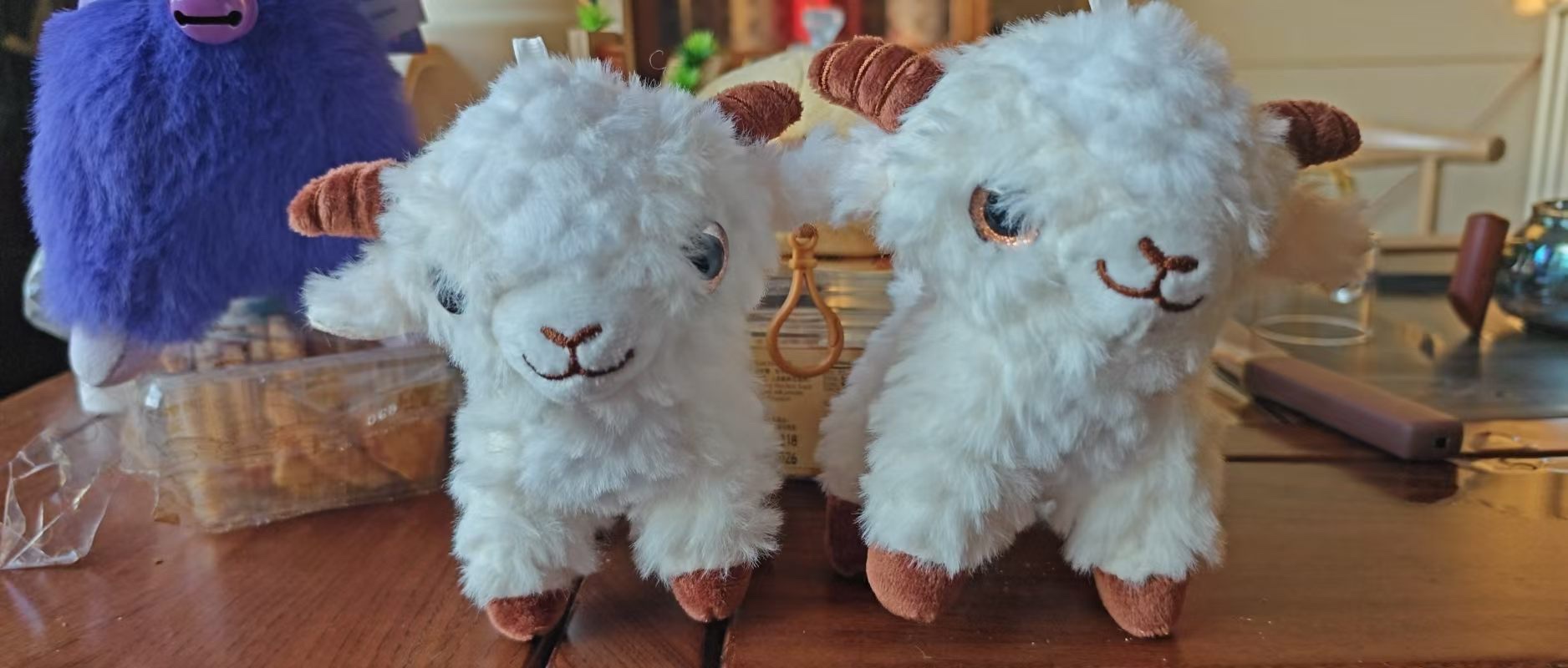 Xinjiang Sheep's best-selling cute pet sheep bag, plush pendant and keychain