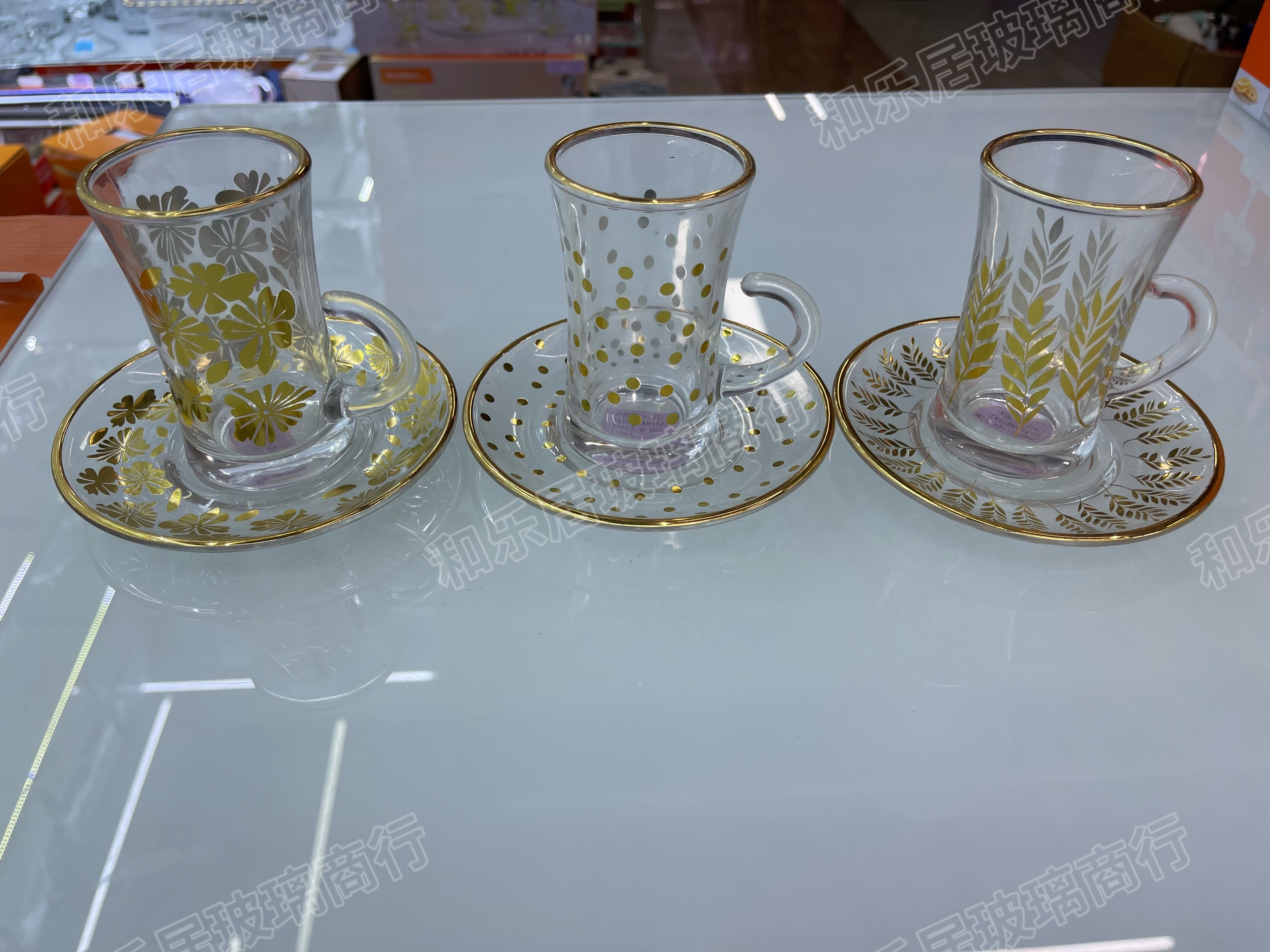 European-style light luxury gold-rimmed glass coffee cups and plates with multiple patterns and gilded designs detail image 8