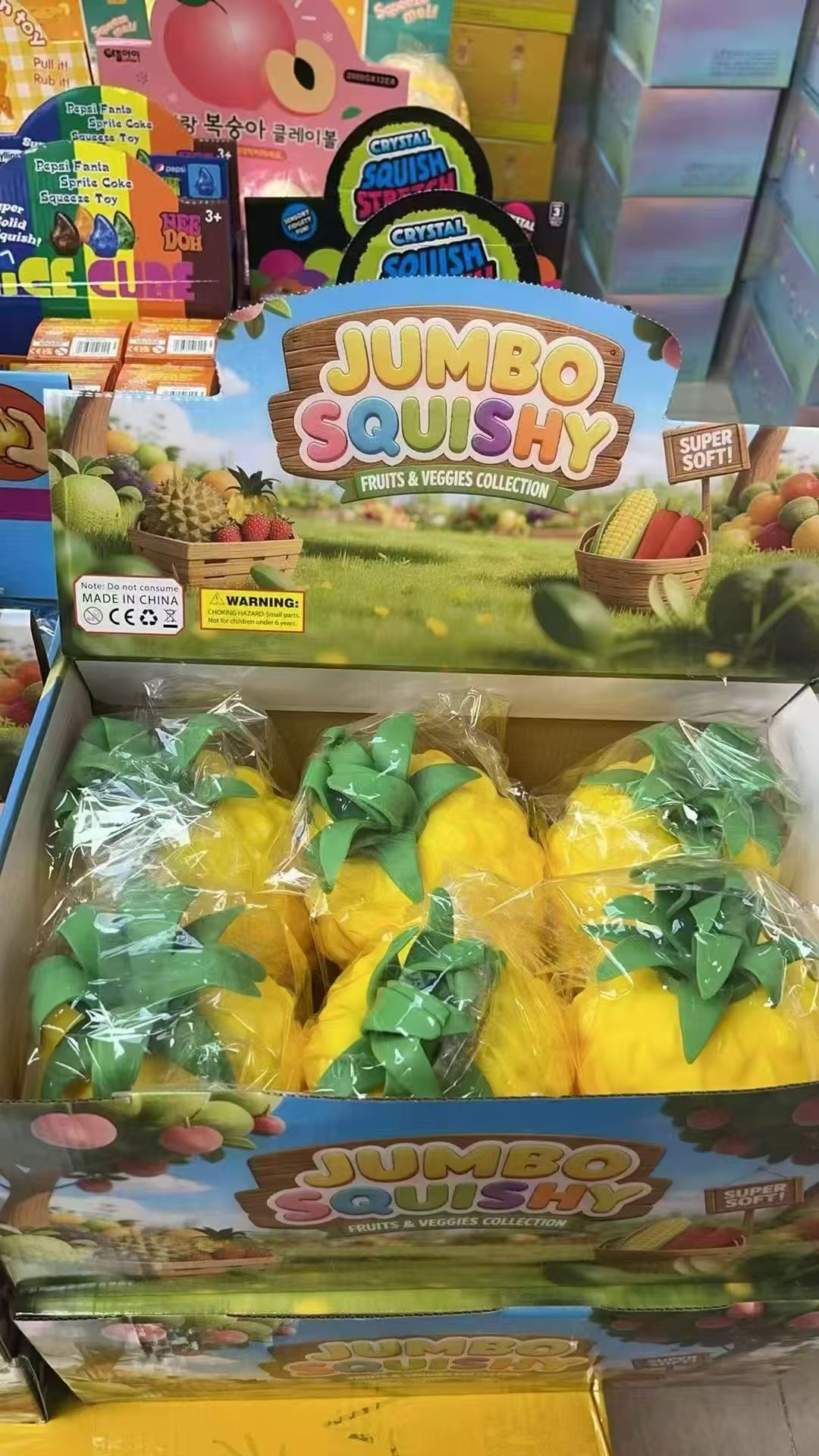 Slow Rebound Pineapple Pinching Fun Stress-relieving Toy - a new, unique and fun stress-relieving gadget