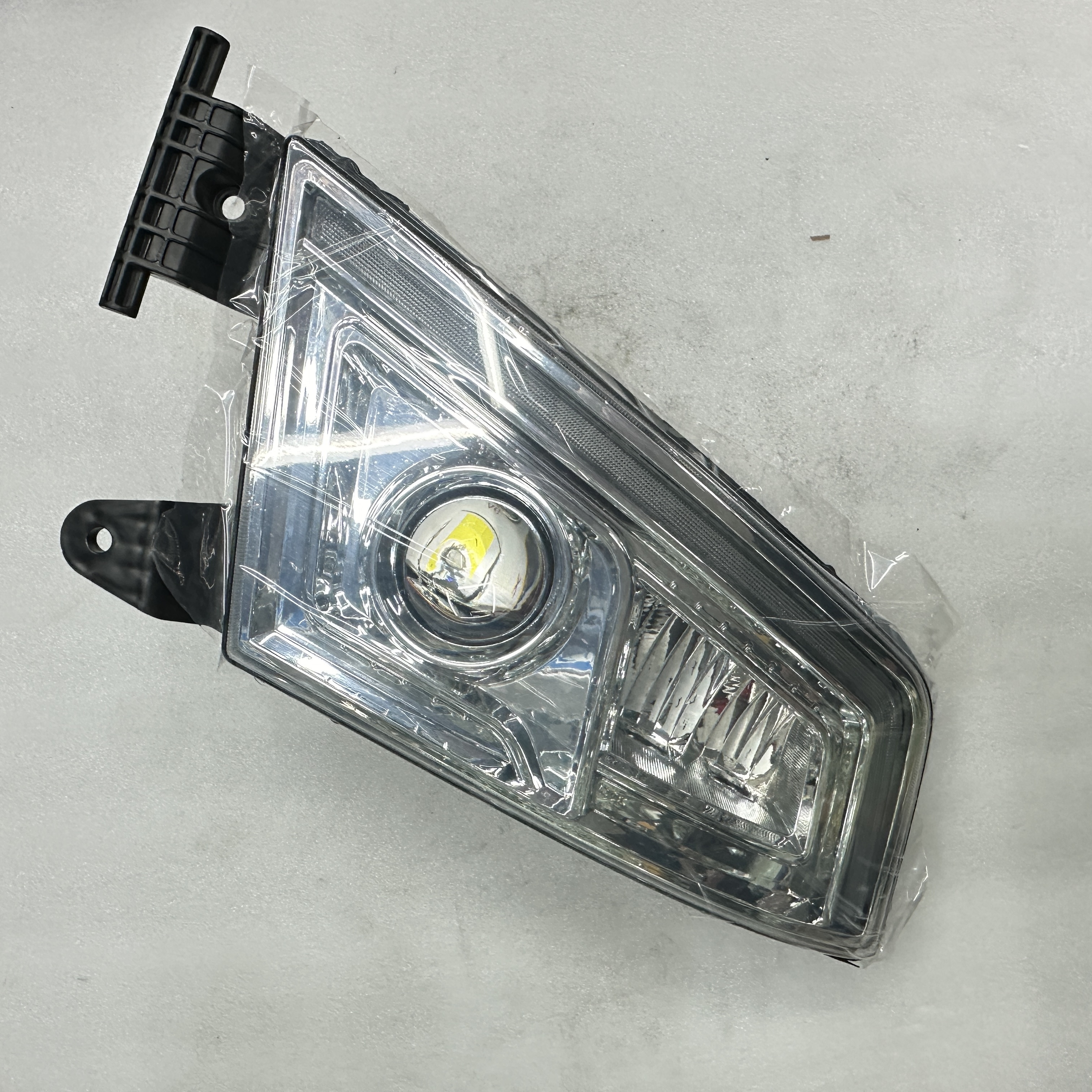重汽配件适用于HOWO豪沃SOTRAK卡车前照灯大灯 812W2501细节图