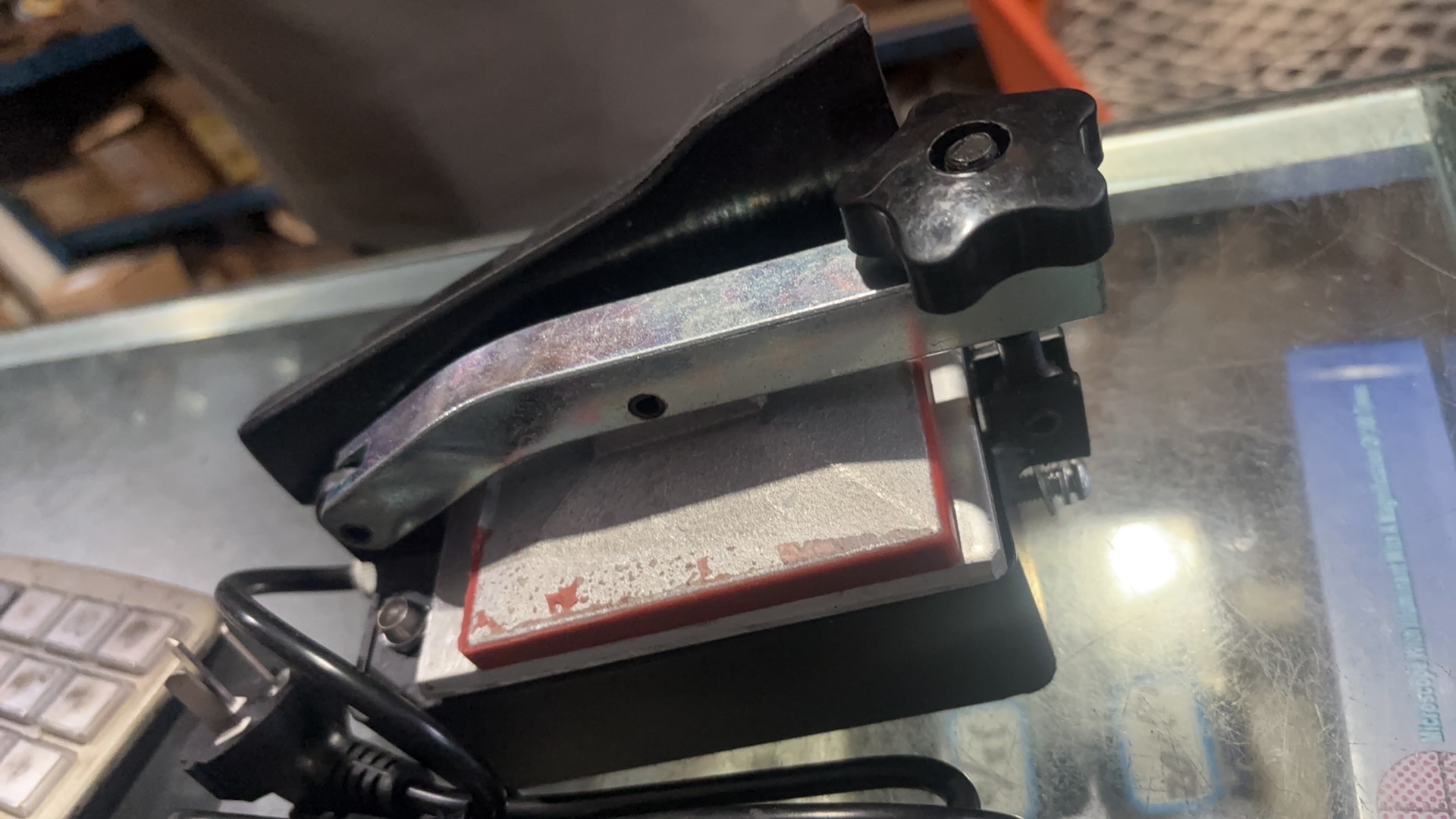 Heat sealing machine, heating bonding machine for connecting synchronous belts, small machine equipment, hot press