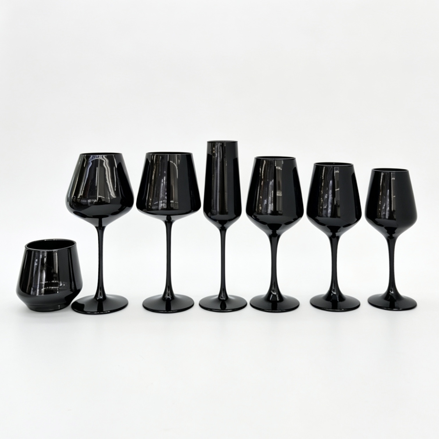 glass drink ware, red wine glass, champagne glass, beverage glass, water glass, color customizable, table decoration, festival wedding cocktail party table decoration glass details Picture