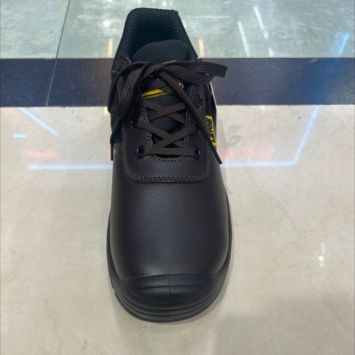 Anti-crush and anti-puncture work safety shoes 182 details Picture