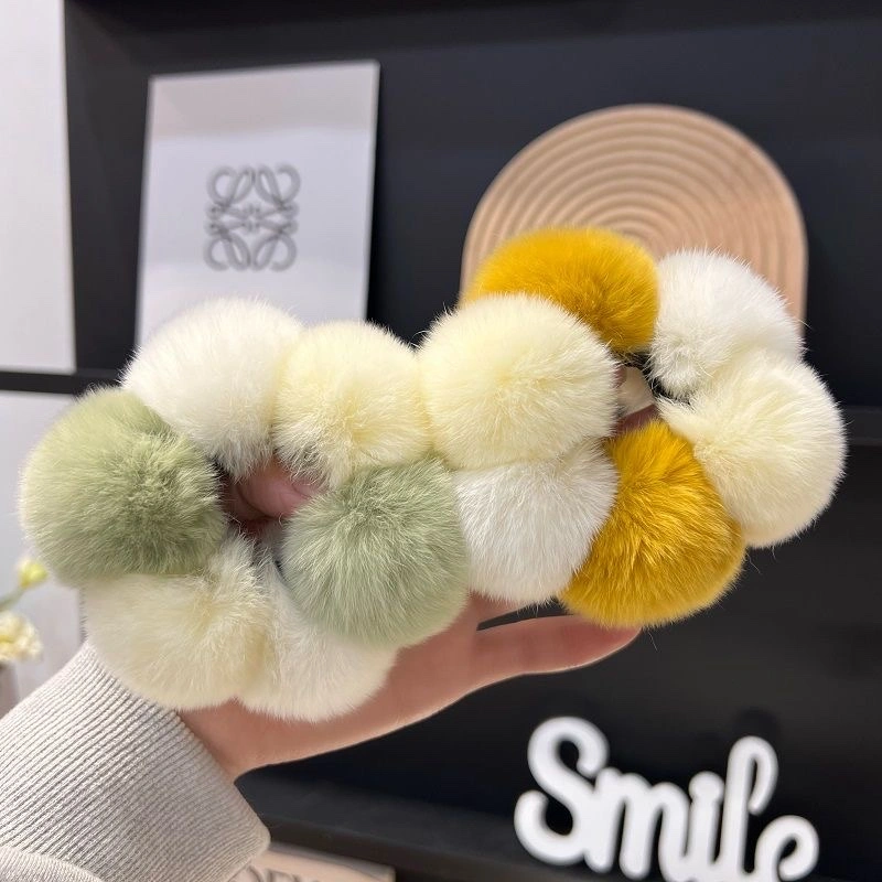 Cute and genuine rex rabbit fur ball hair tie, Korean Instagram influencer fur ball hair tie, new style of hair tie detail image 10