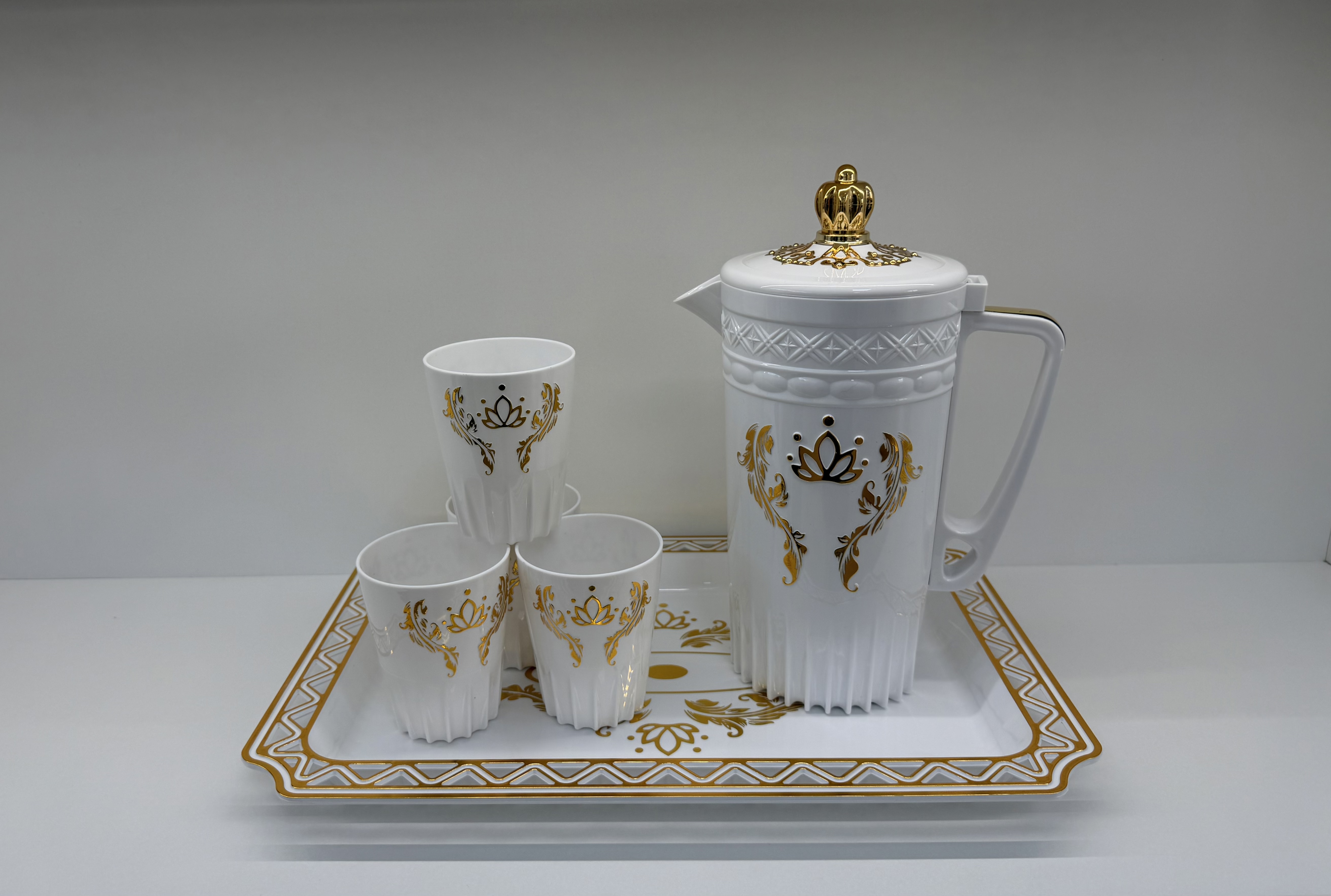 Plastic water vessel teapot