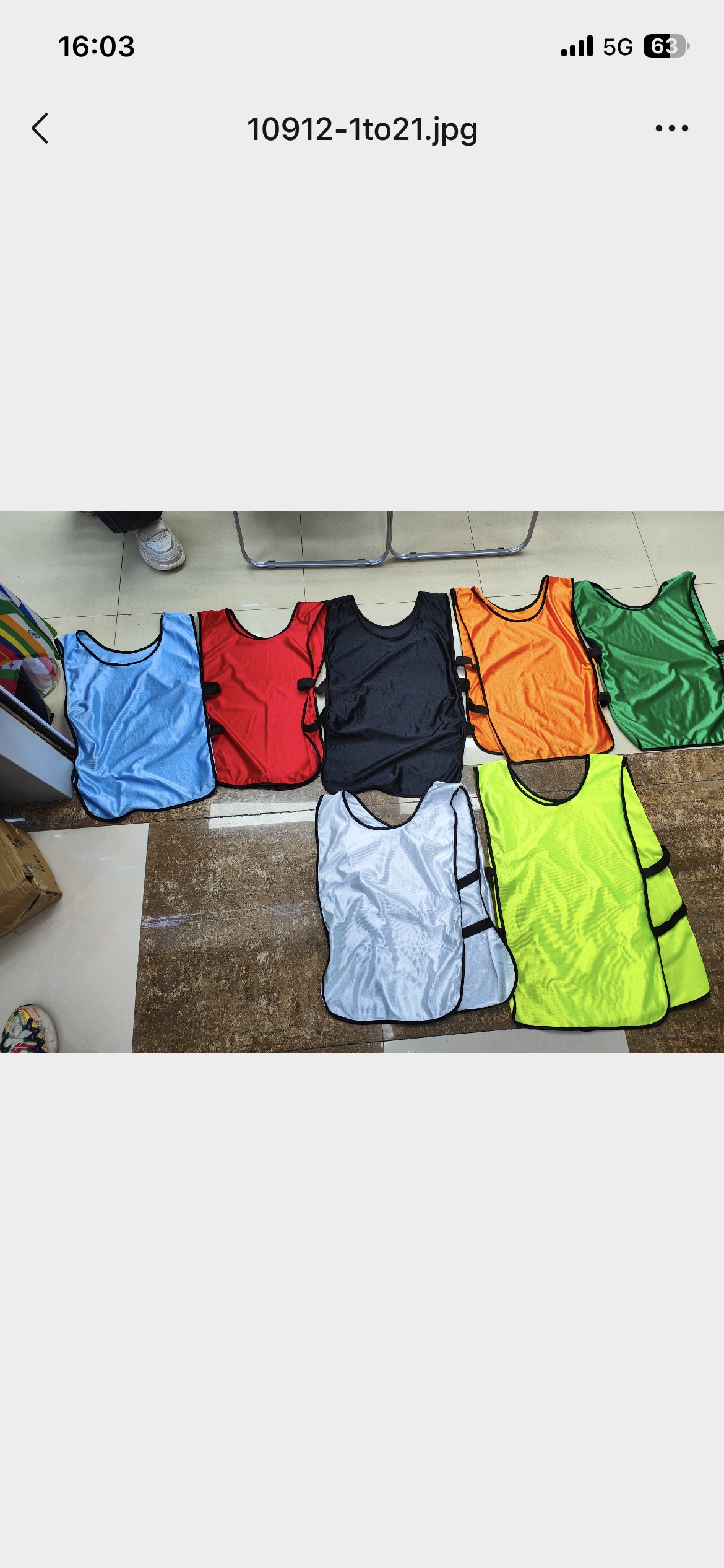 Wholesale of cross-border mesh breathable basketball training vests, competitive suits, outdoor expansion vests, number team uniforms detail image 7