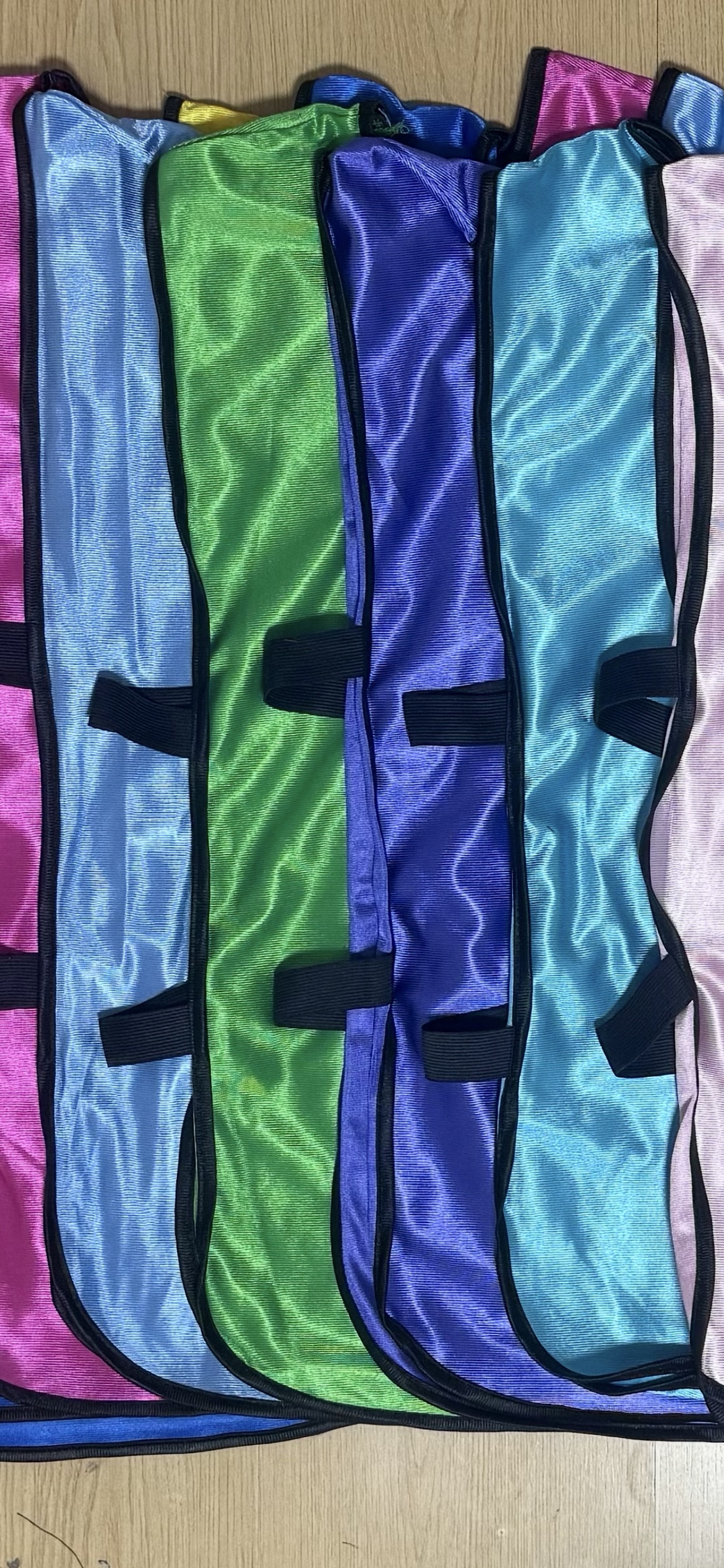 Wholesale of cross-border mesh breathable basketball training vests, competitive suits, outdoor expansion vests, number team uniforms Application Scenario