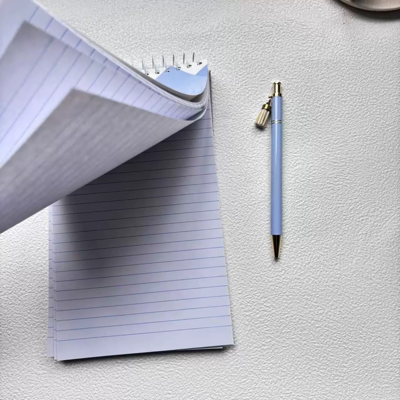 Geometric pattern spiral-bound notebook A5, 70g brittle paper, portable notebook for flipping up Specification image
