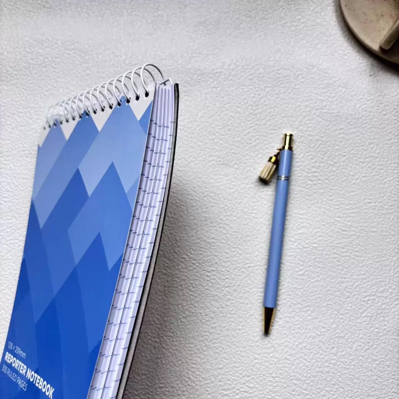 Geometric pattern spiral-bound notebook A5, 70g brittle paper, portable notebook for flipping up detail image 4