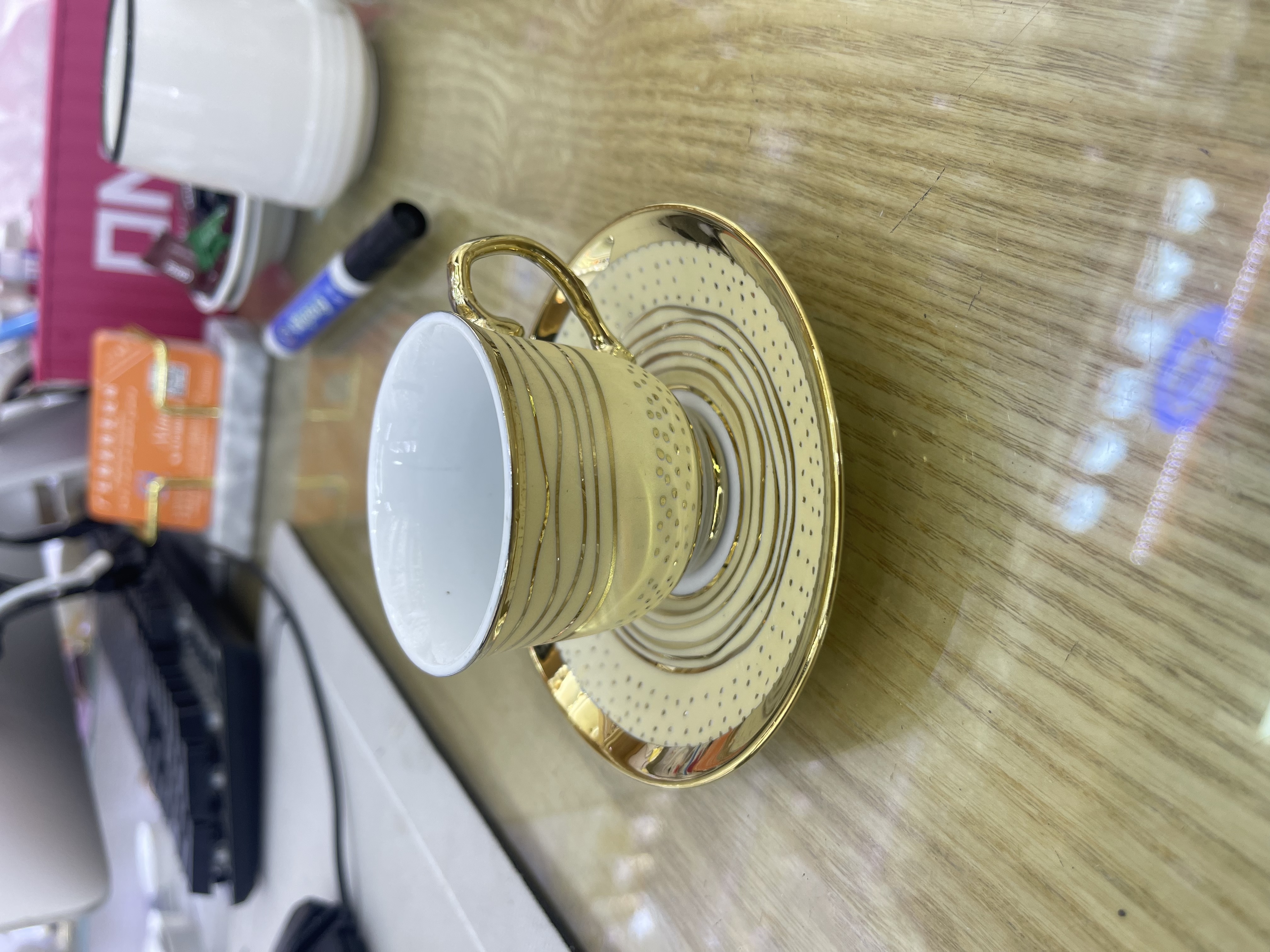 90cc咖啡杯碟小春蕾浮雕陶瓷磁吸咖啡杯碟套装 6杯6碟日用百货咖啡具倒影杯90cc coffee set 6cup&6