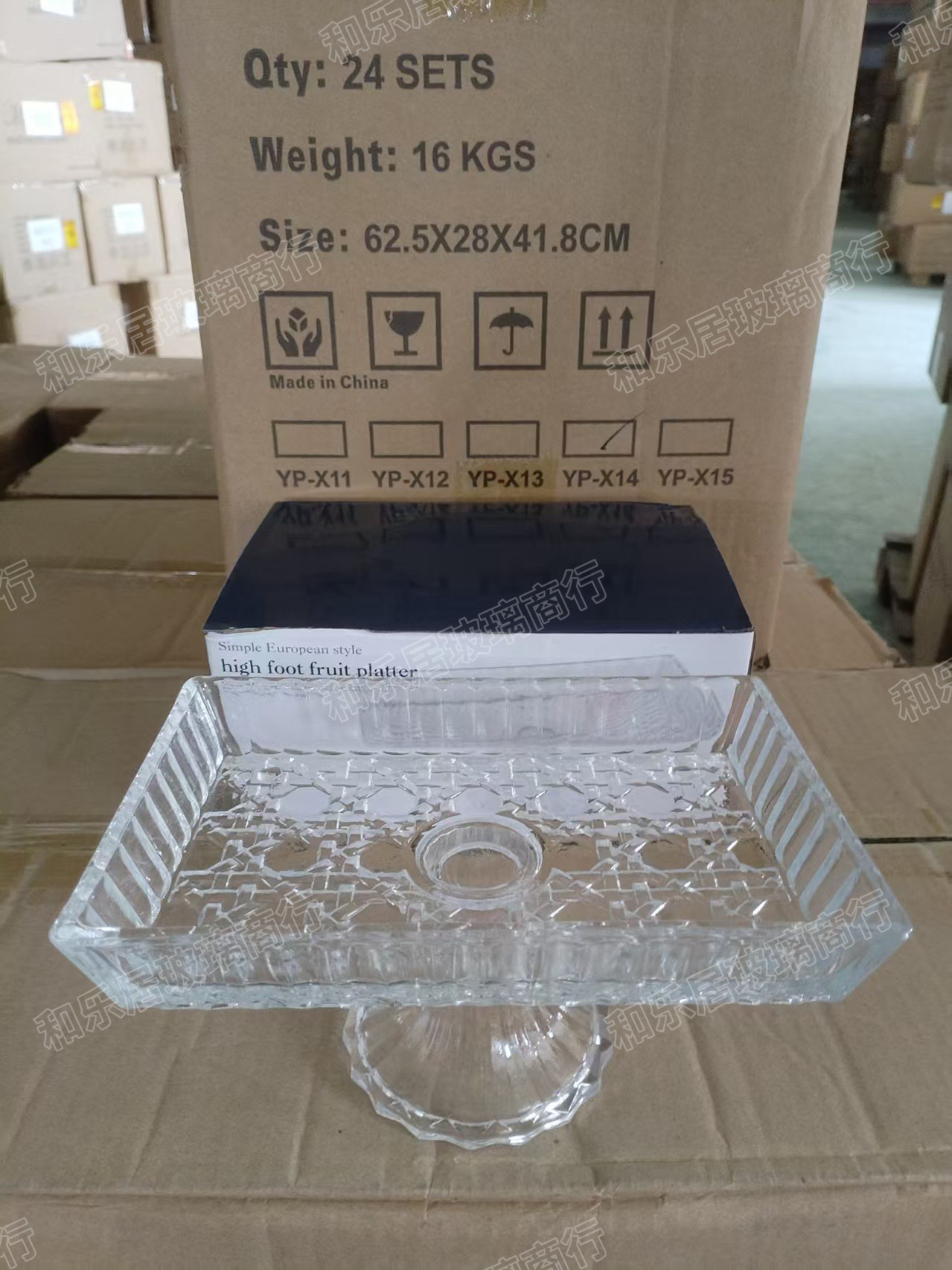 Rectangular glass high-legged fruit plate and cake plate Specification image