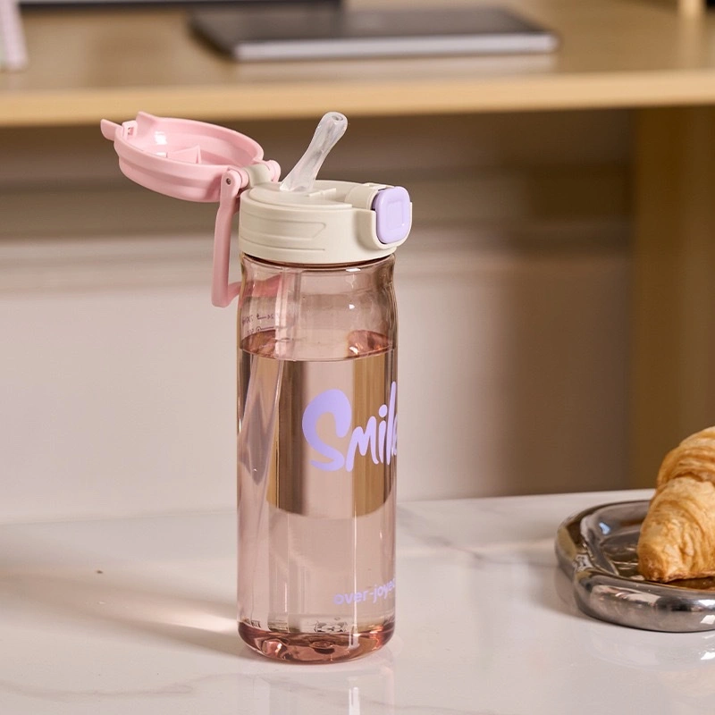 High appearance level straw cup, portable plastic water cup for girls in summer, student sports cup, heat-resistant, shockproof and cute detail image 4
