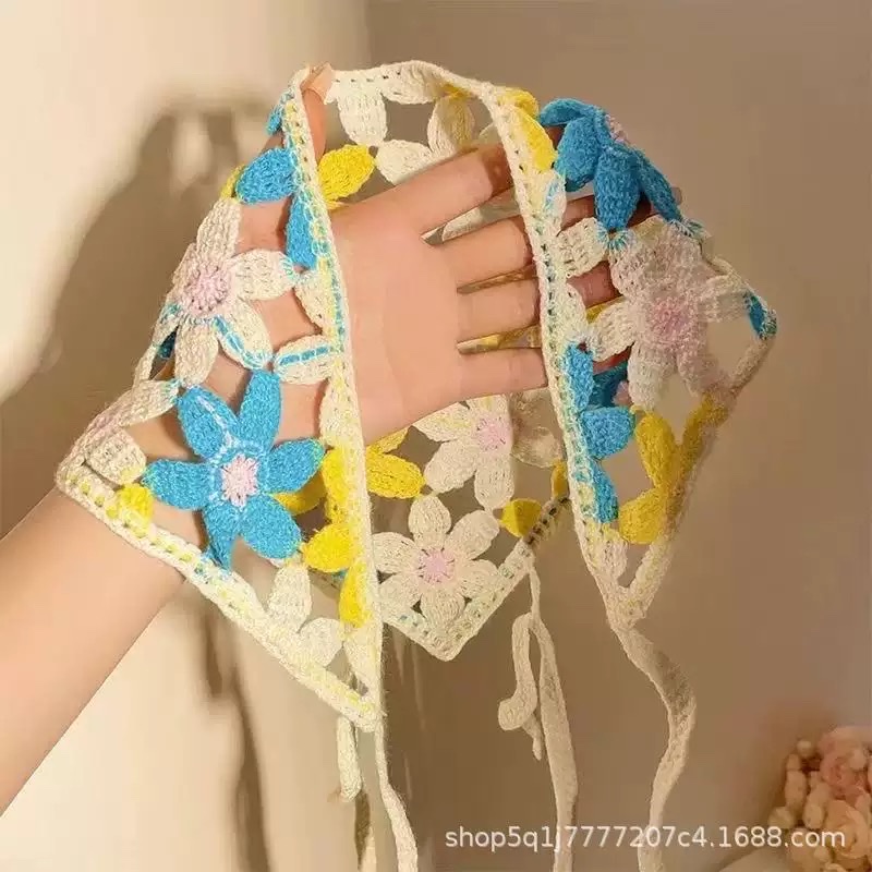 Fashionable knitted crocheted and hollowed-out triangular scarf, sweet and cute girl style, floral headscarf and hair band, trendy girl style detail image 6