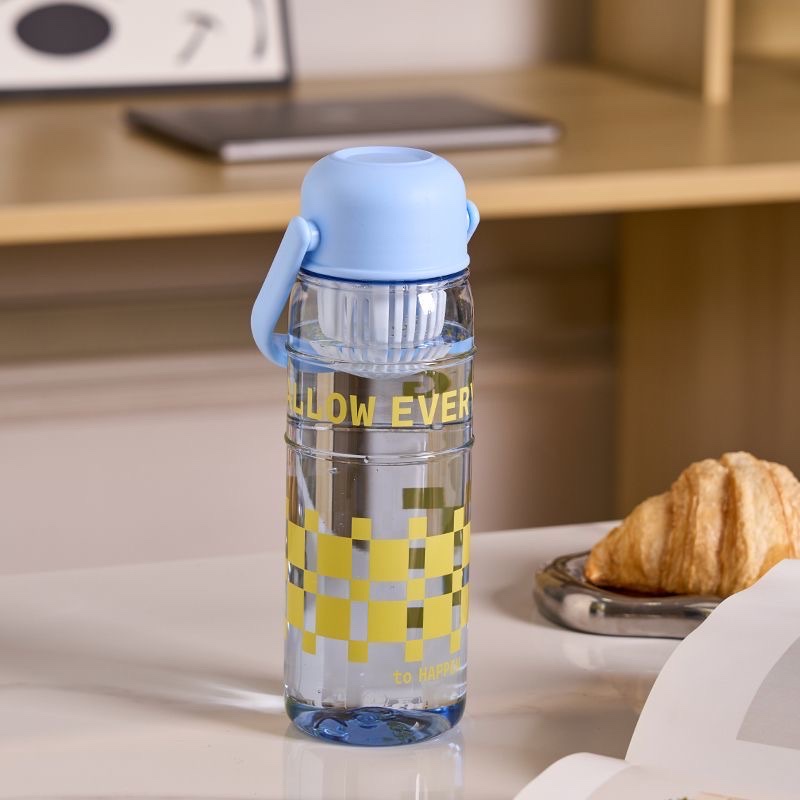 New summer high-appearancelevel sports large-capacity space cup, transparent internet-famous outdoor student campus portable water cup detail image 3
