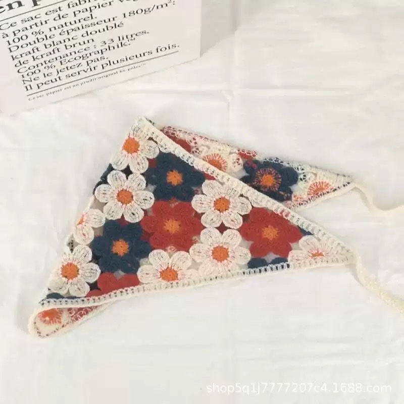 Fashionable knitted crocheted and hollowed-out triangular scarf, sweet and cute girl style, floral headscarf and hair band, trendy girl style detail image 8
