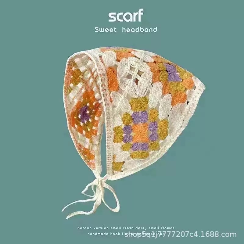 Fashionable knitted crocheted and hollowed-out triangular scarf, sweet and cute girl style, floral headscarf and hair band, trendy girl style detail image 2