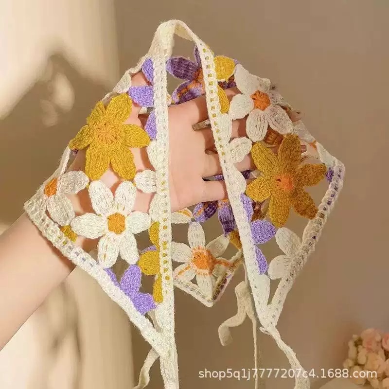 Fashionable knitted crocheted and hollowed-out triangular scarf, sweet and cute girl style, floral headscarf and hair band, trendy girl style detail image 7
