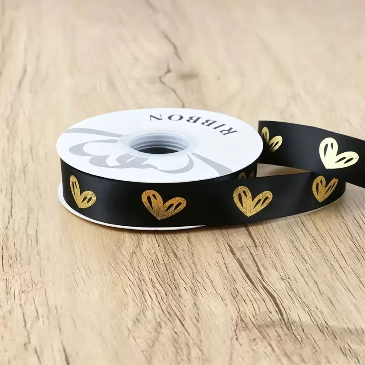 Gold-embossed ribbon ribbon detail image 6