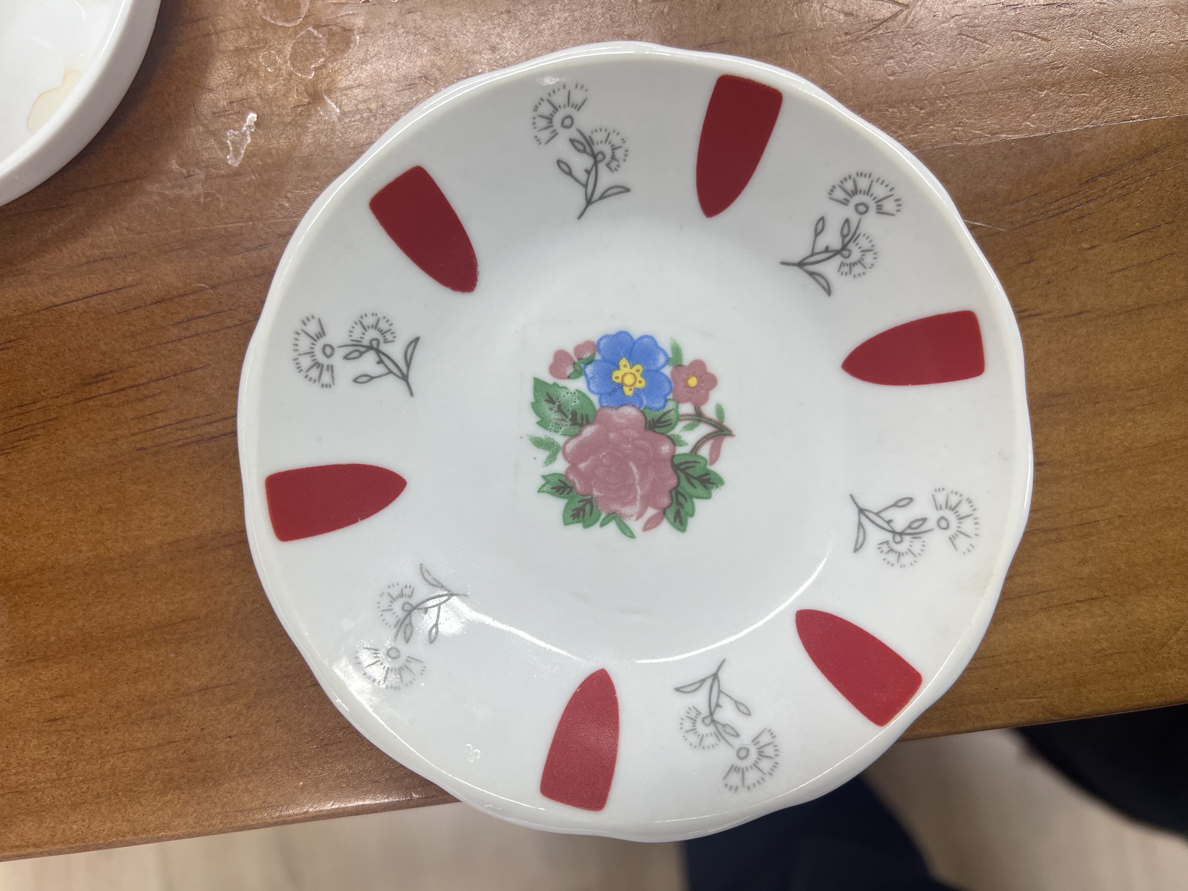 4.25&4.5 inches saucer