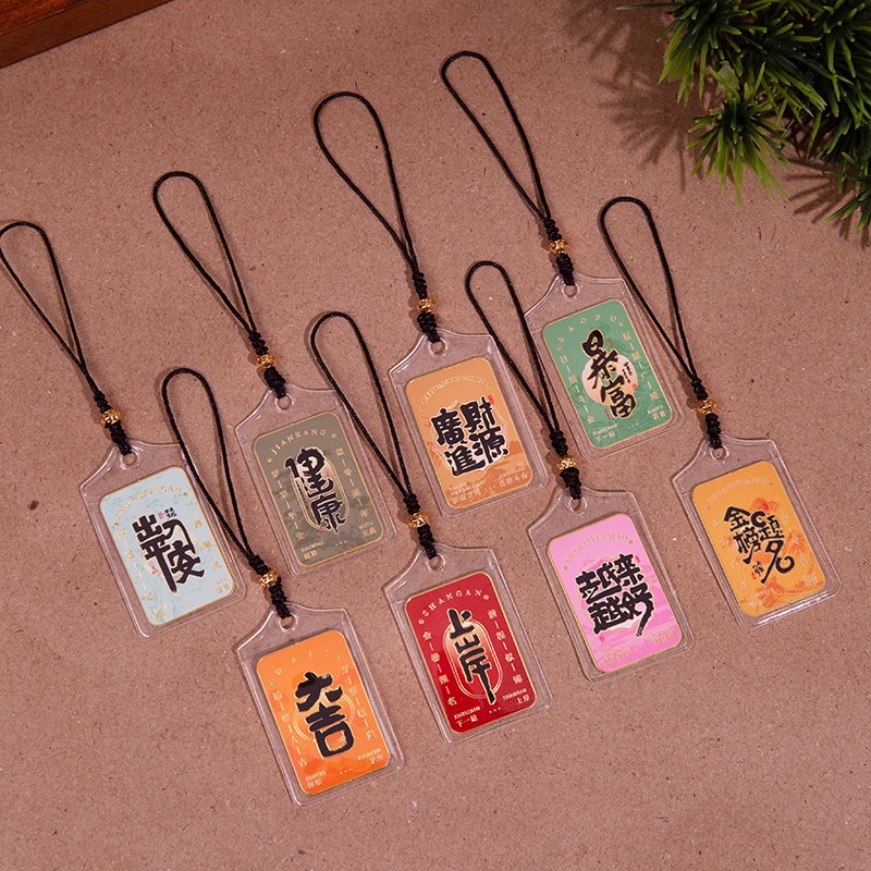 A small pendant featuring the eight wishes of guarding the gold medal details Picture