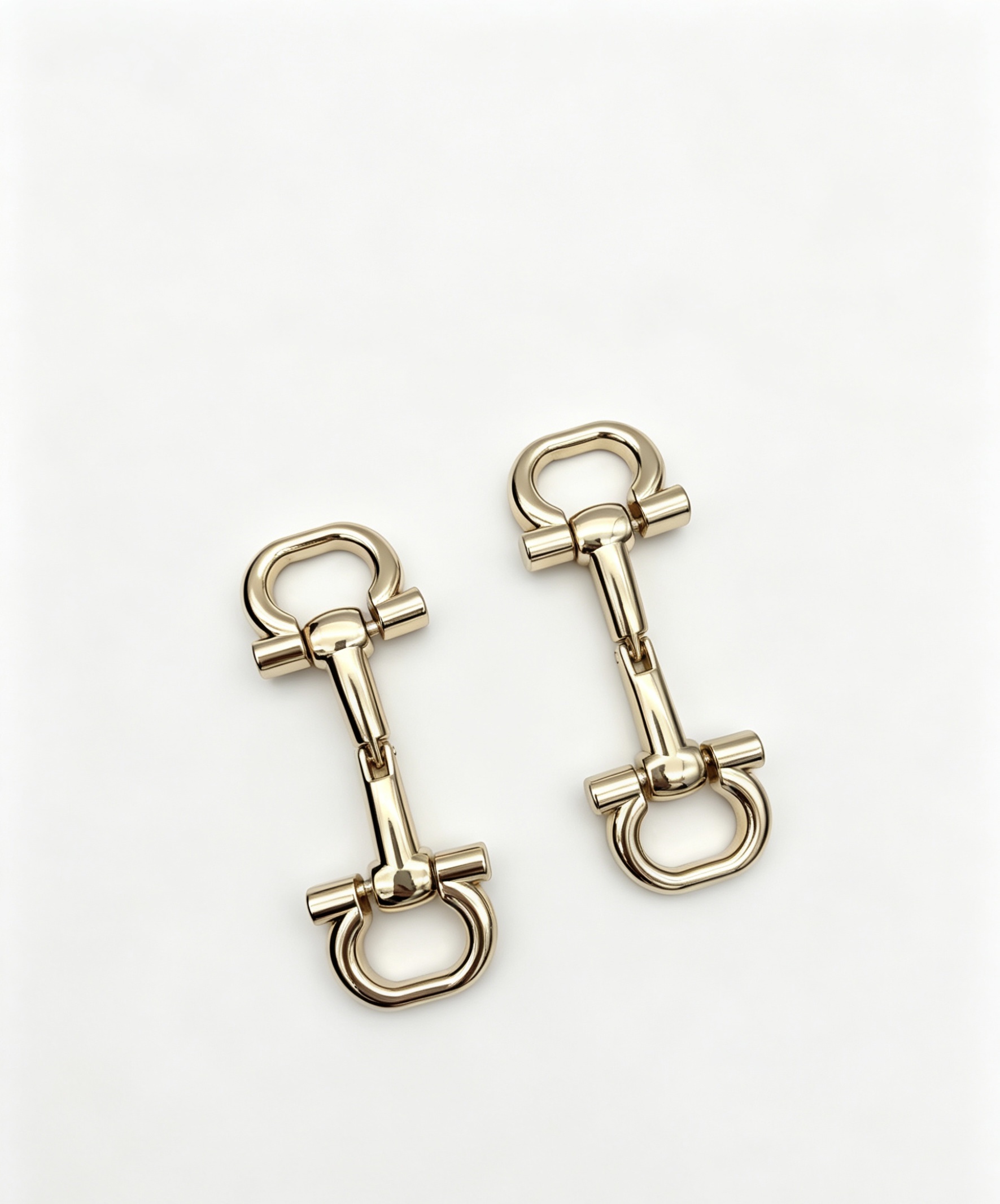 Metal chain decorative buckles, exquisite shoe buckles, hardware buckles, luggage buckles and accessories details Picture
