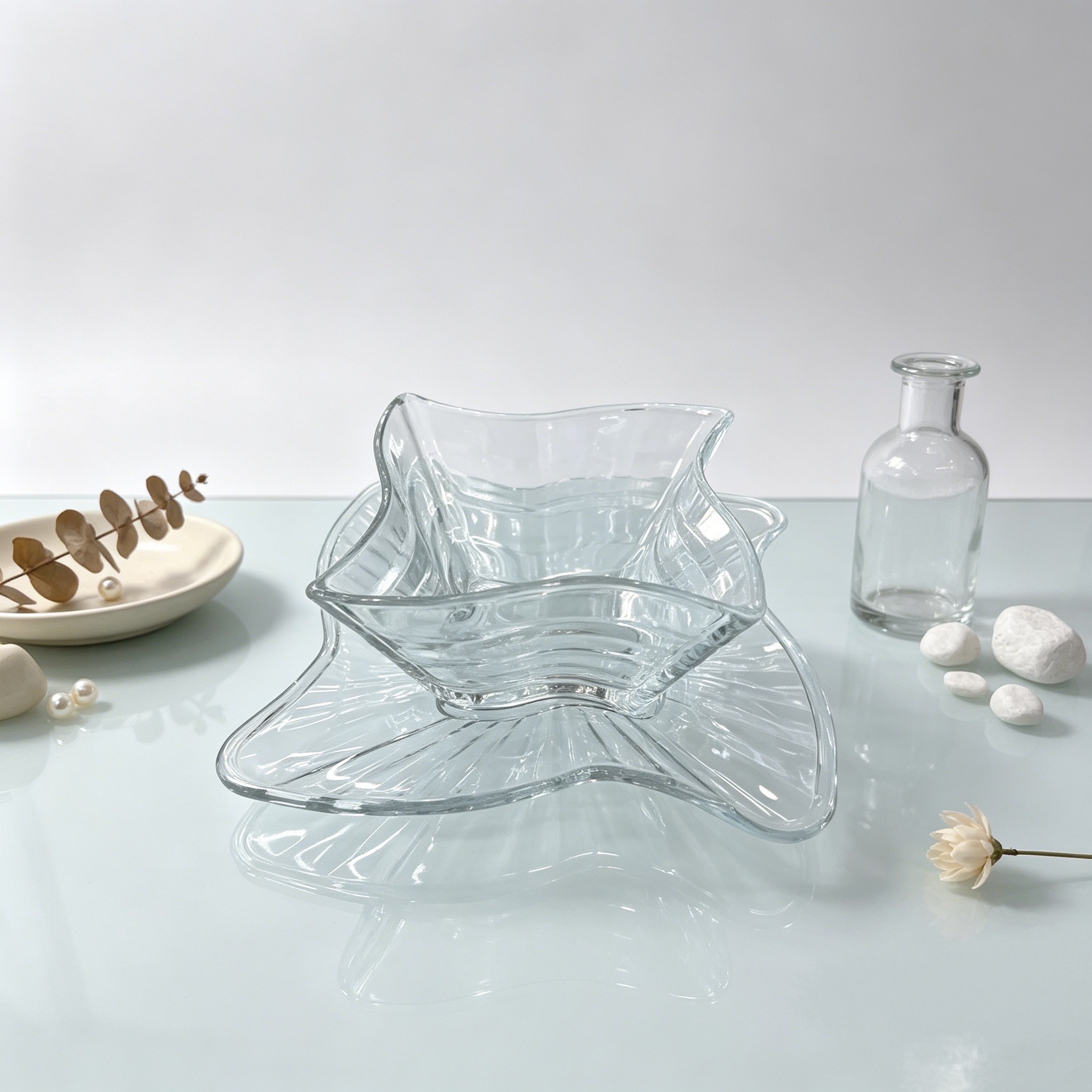 Windmill glass bowl and plate set