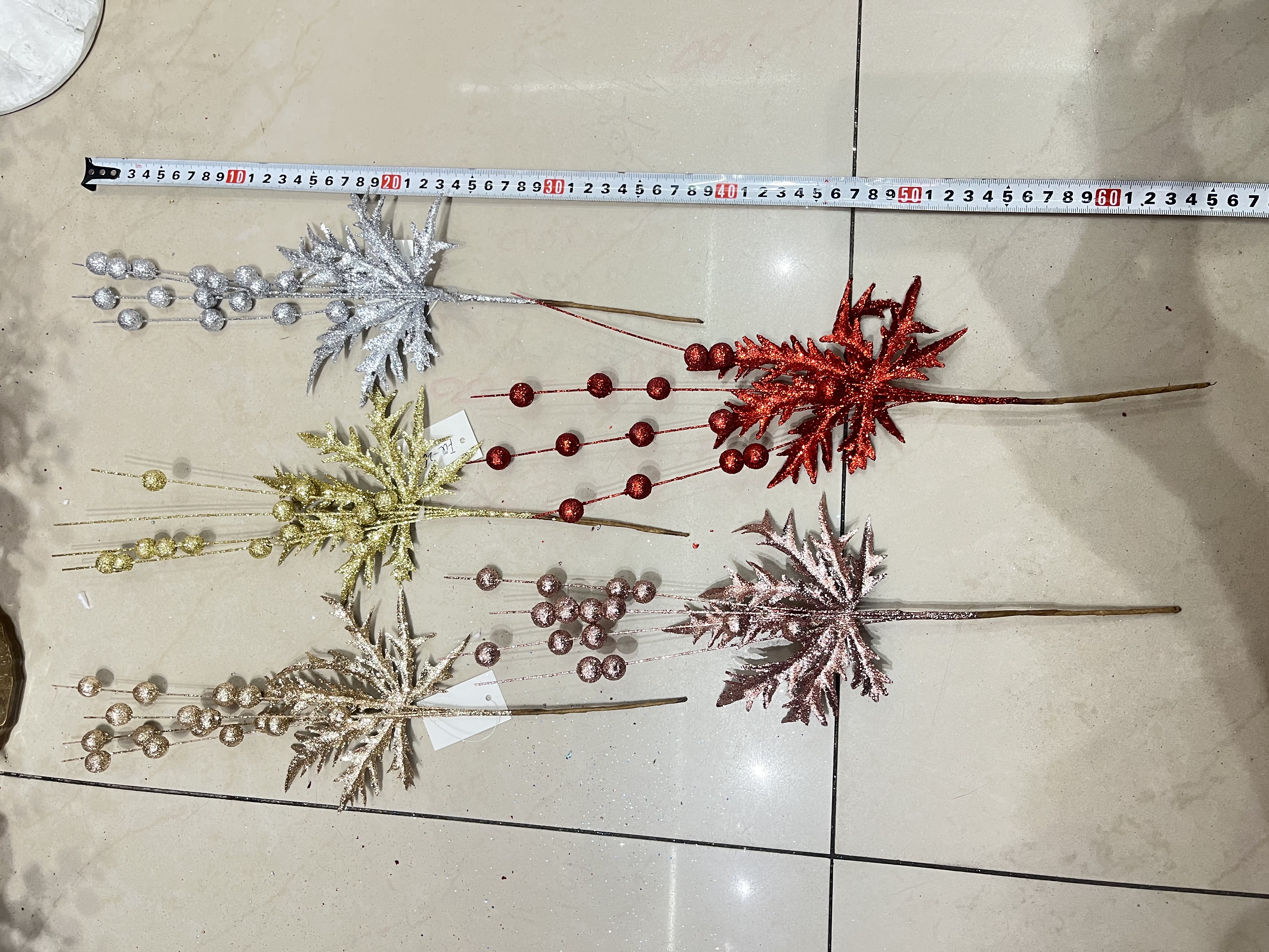 圣诞插枝。圣诞树装饰品。圣诞礼品
